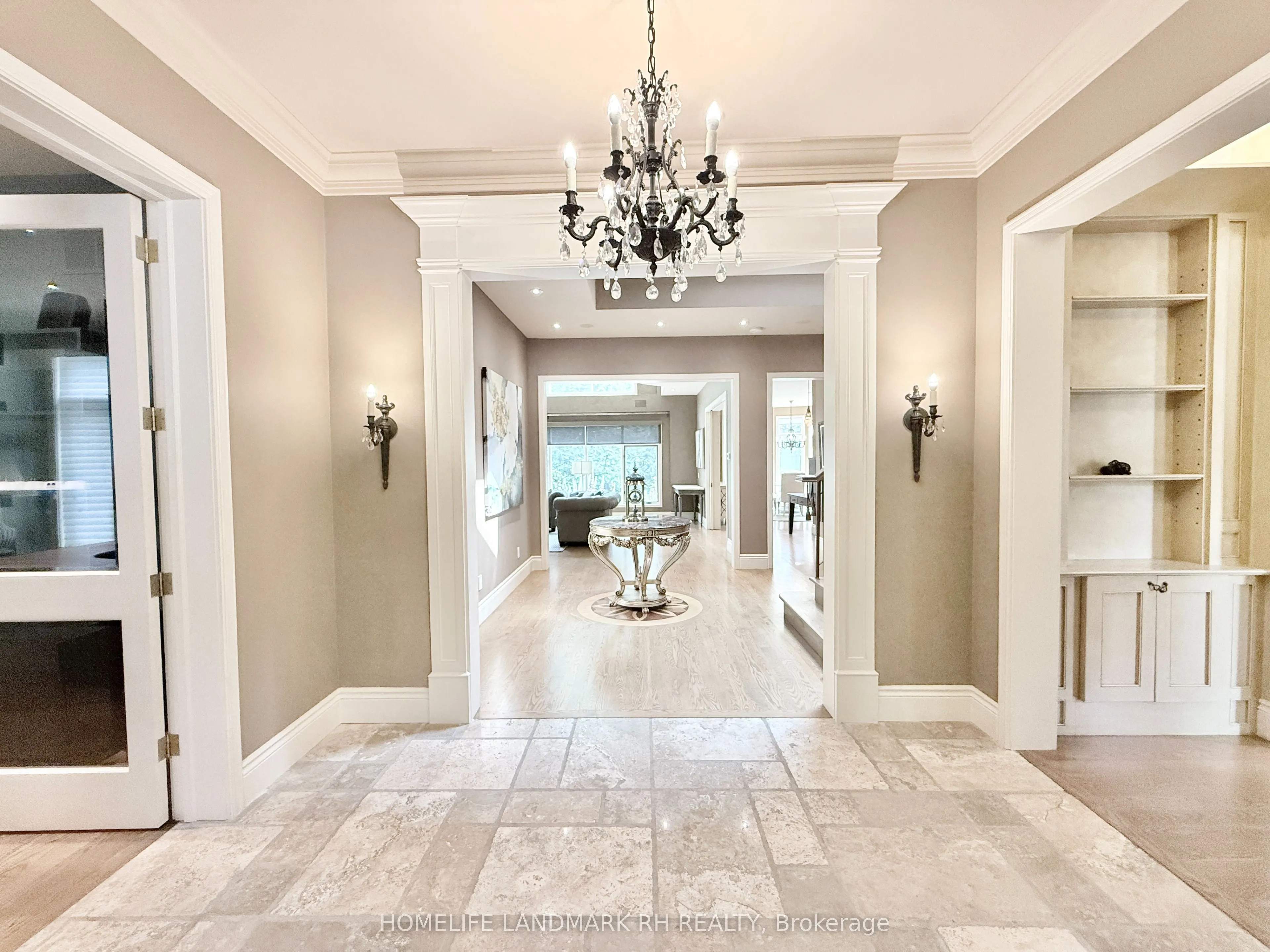 11 Chieftain Crescent