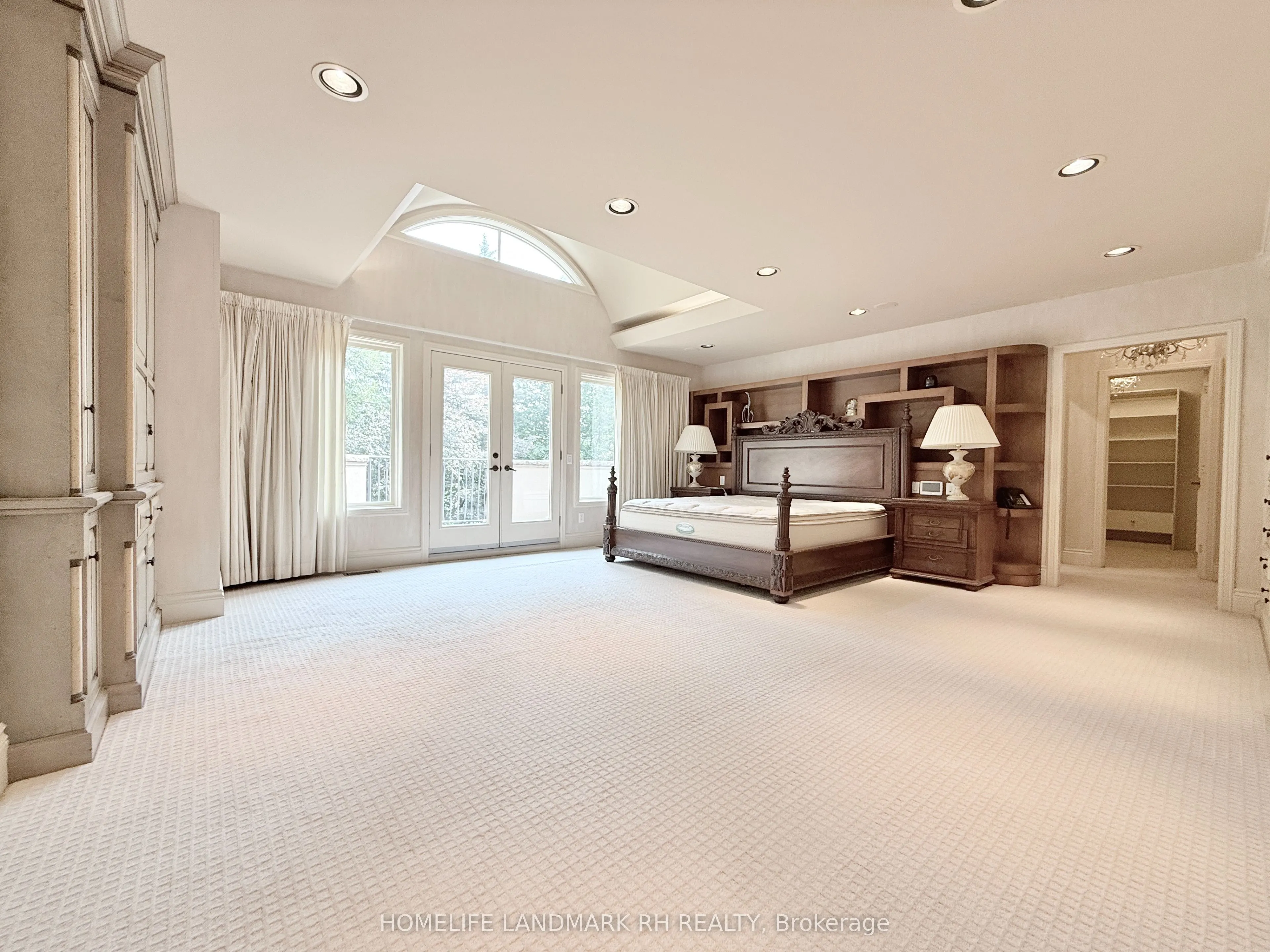 11 Chieftain Crescent