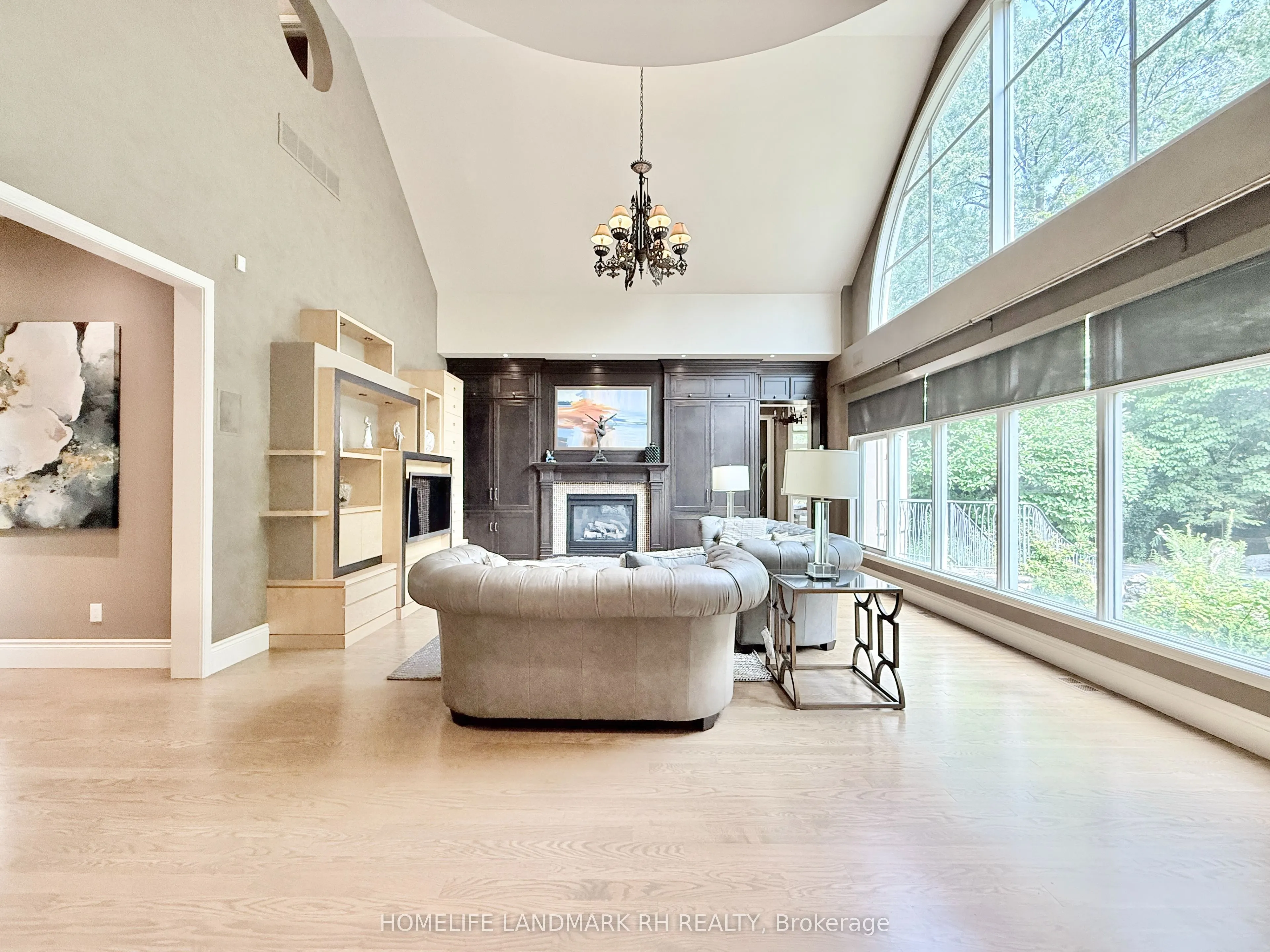 11 Chieftain Crescent