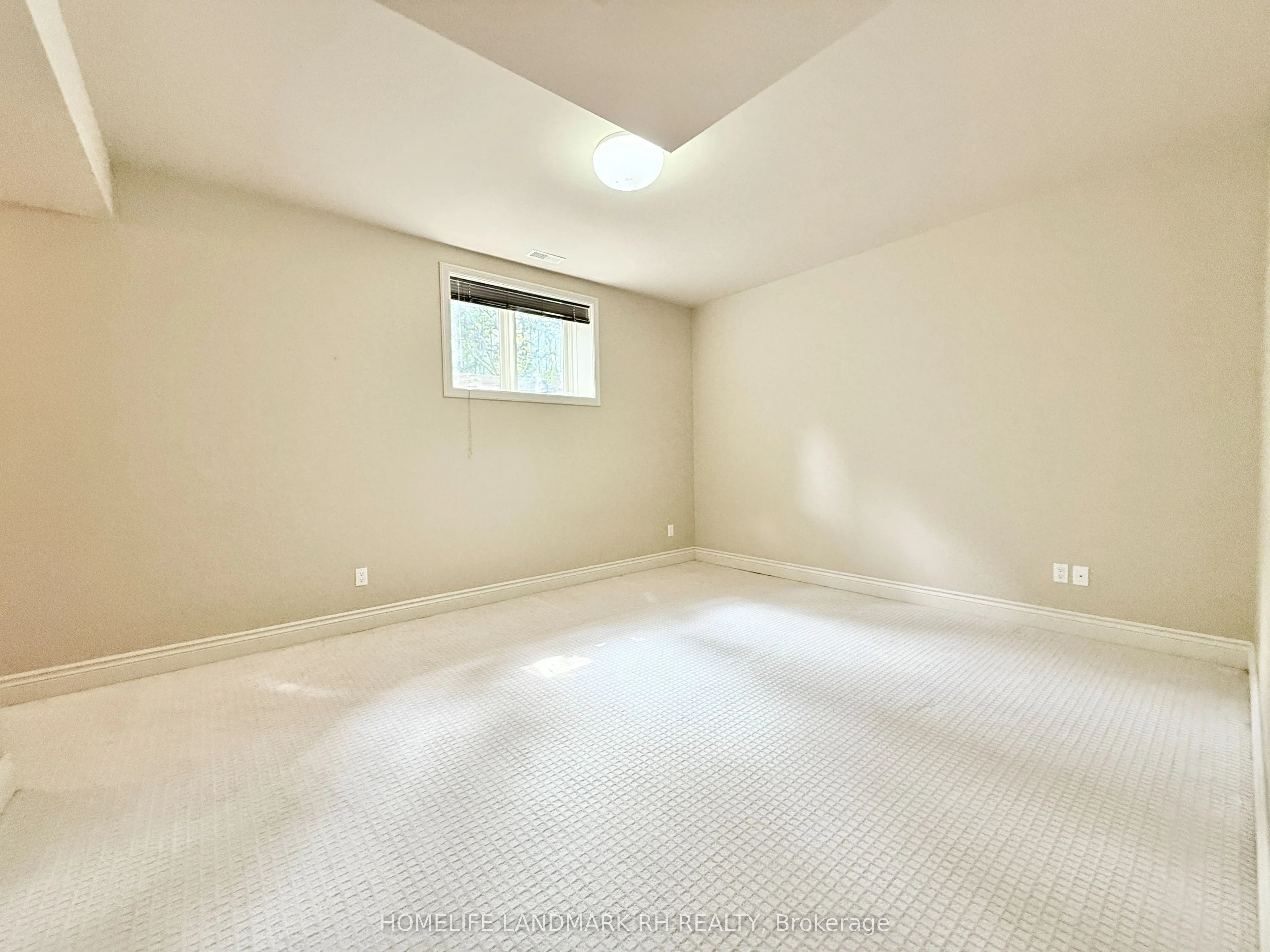 11 Chieftain Crescent