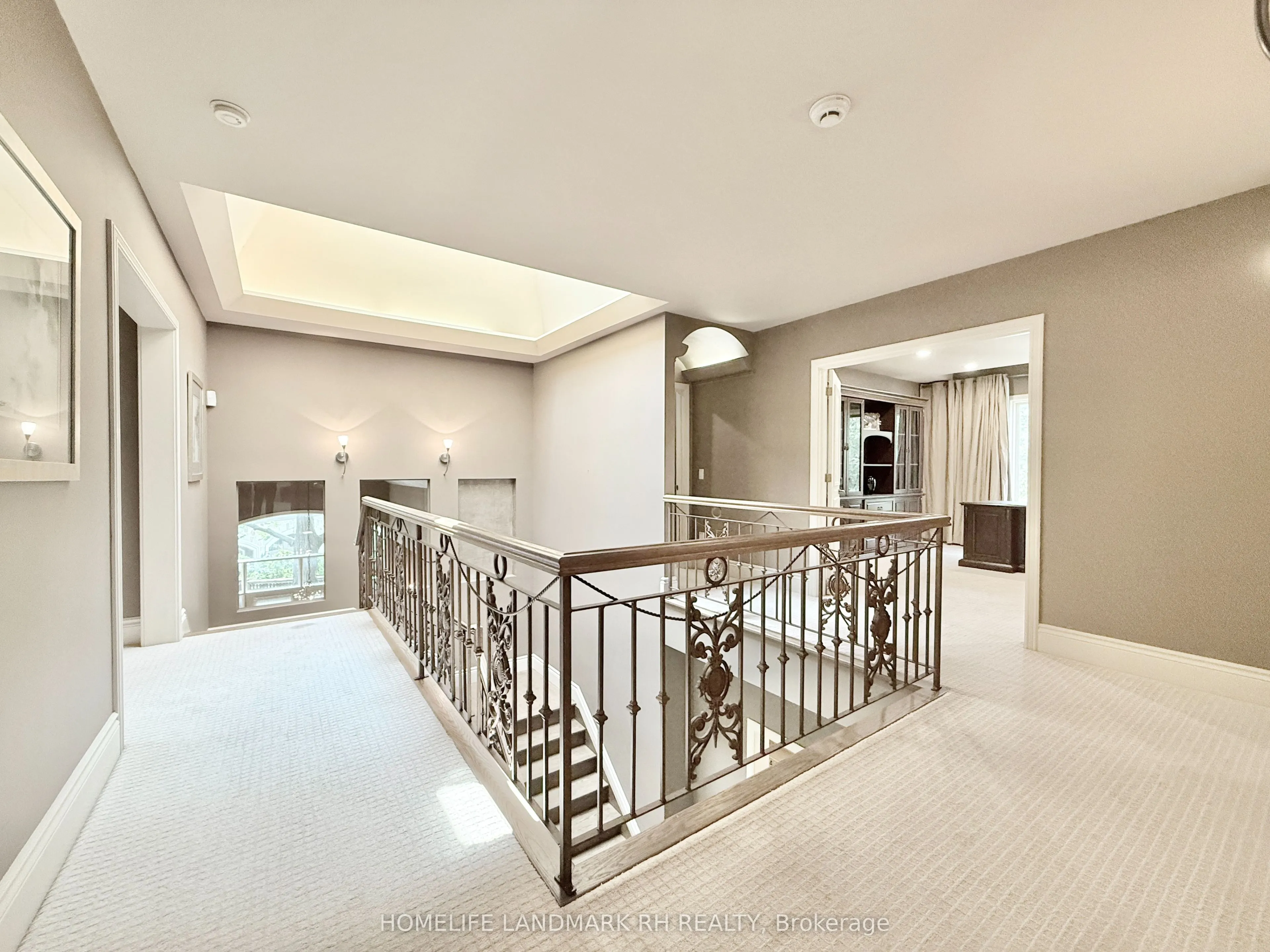 11 Chieftain Crescent