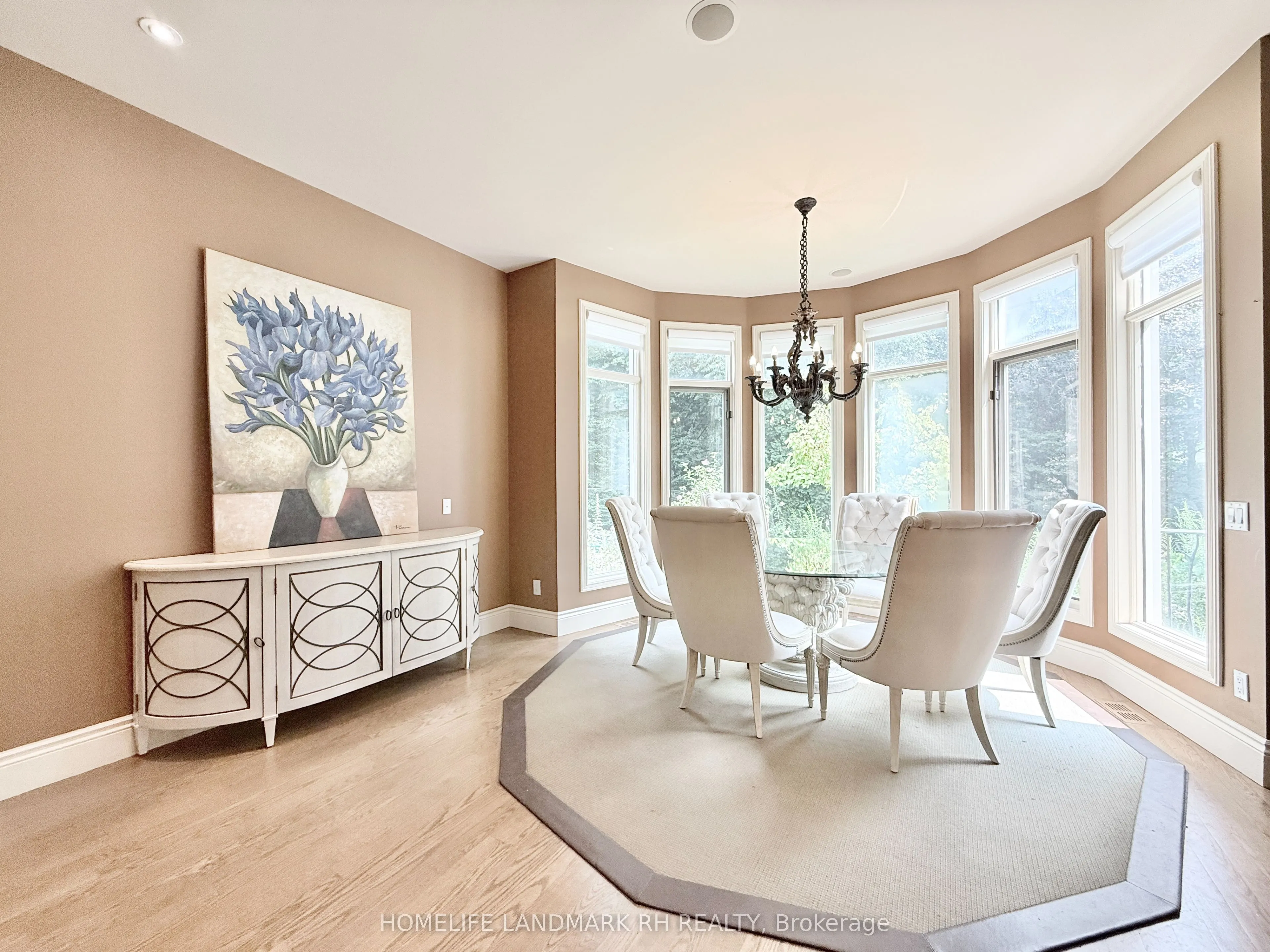 11 Chieftain Crescent