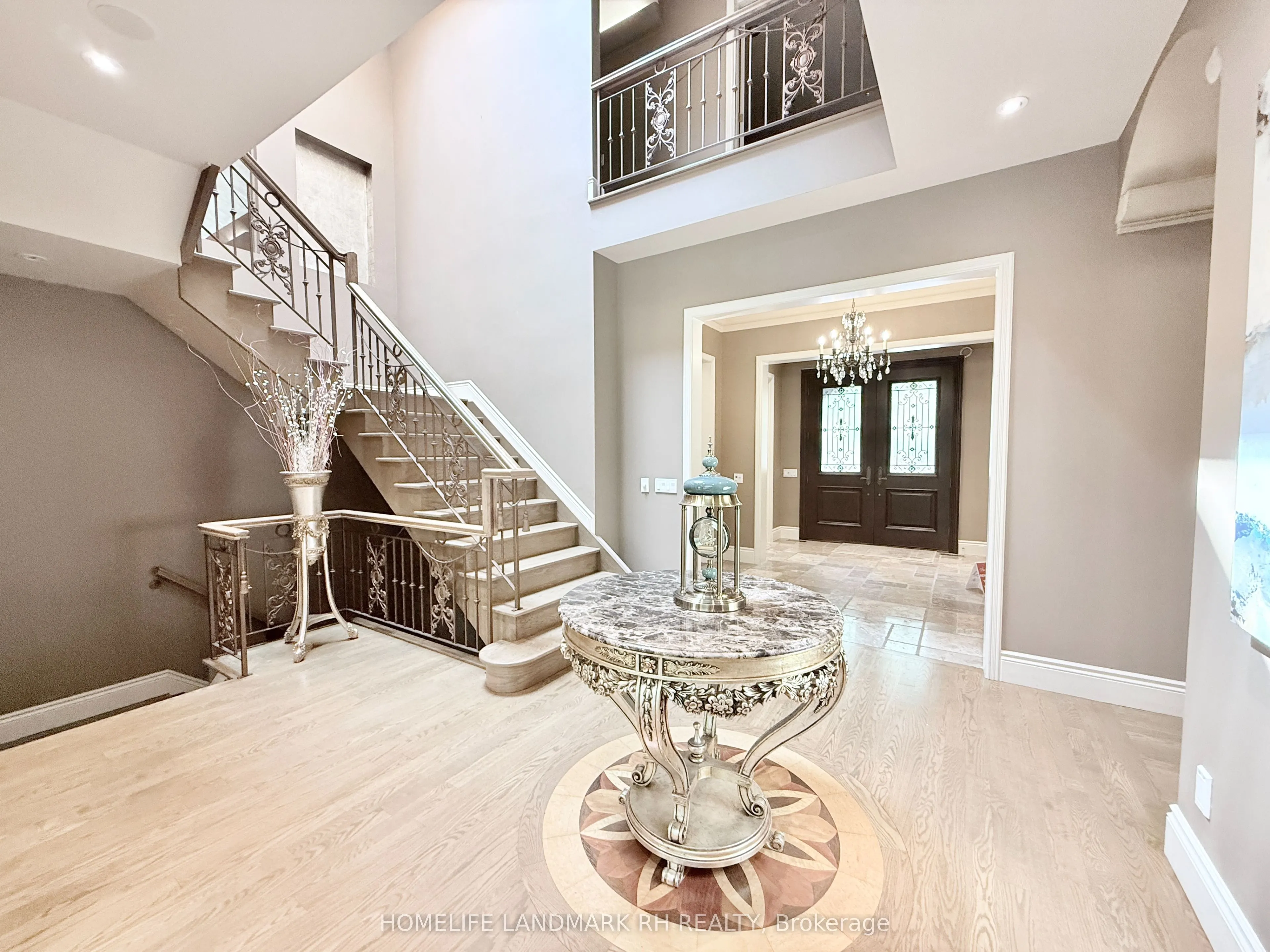 11 Chieftain Crescent