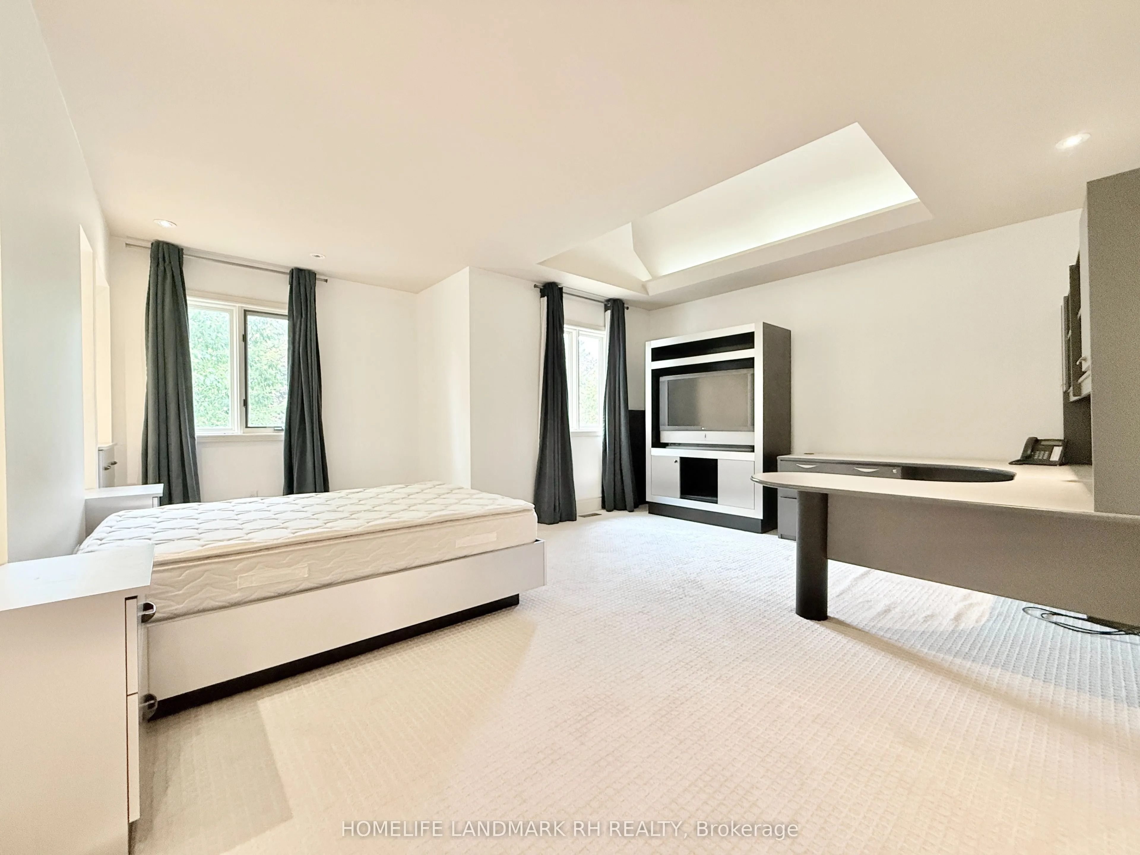 11 Chieftain Crescent