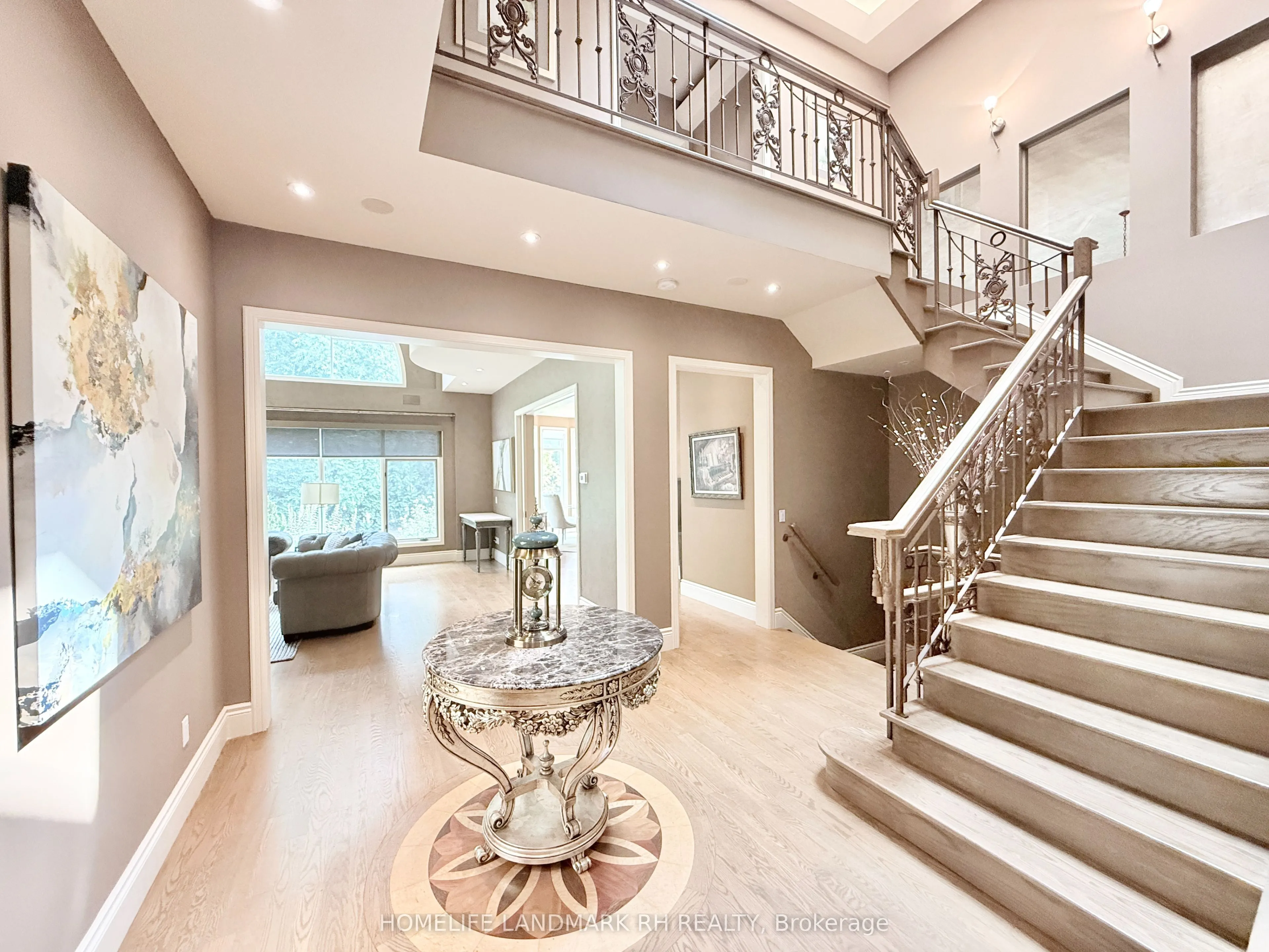 11 Chieftain Crescent