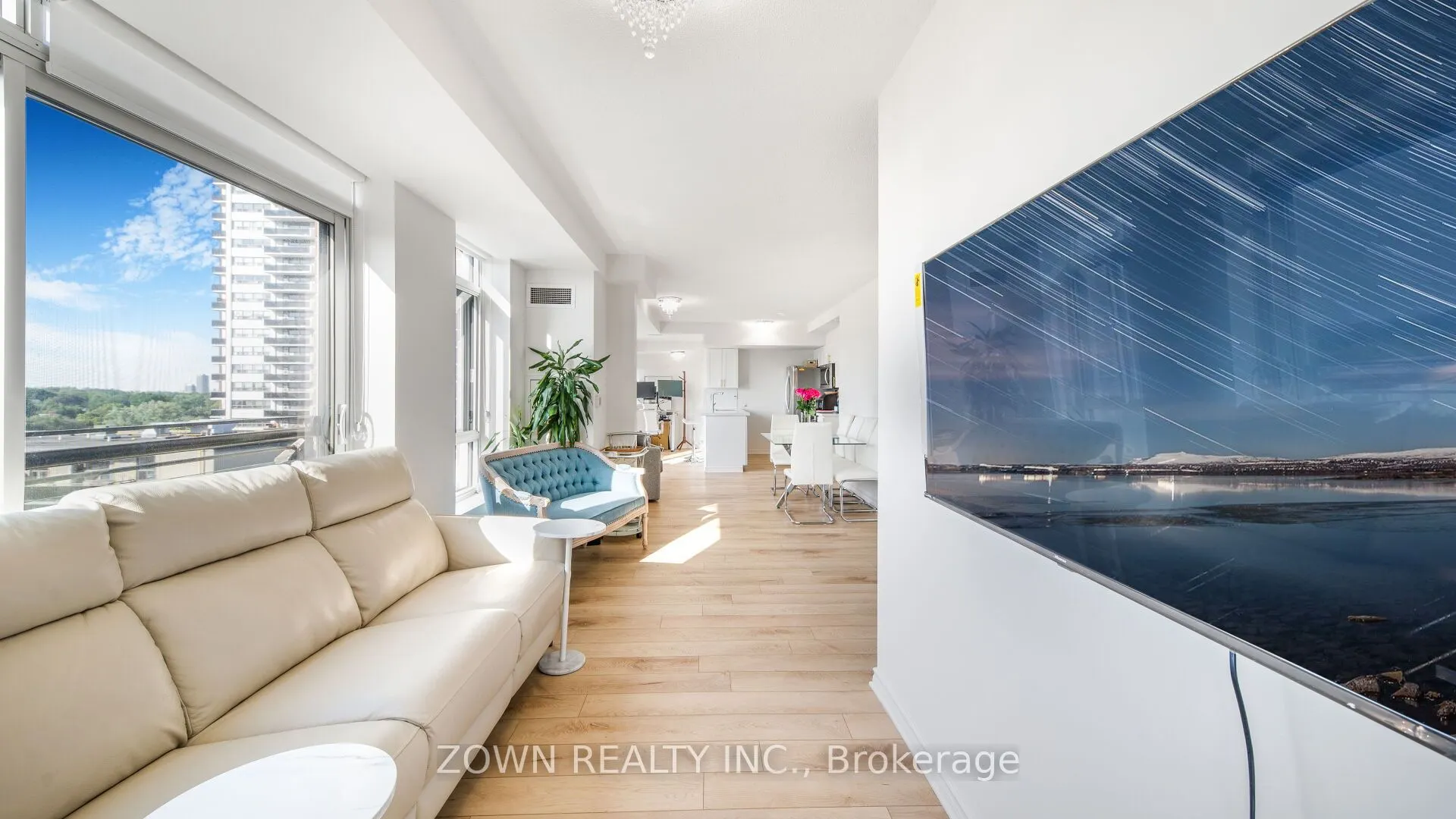 15 Maplewood Avenue, #1002