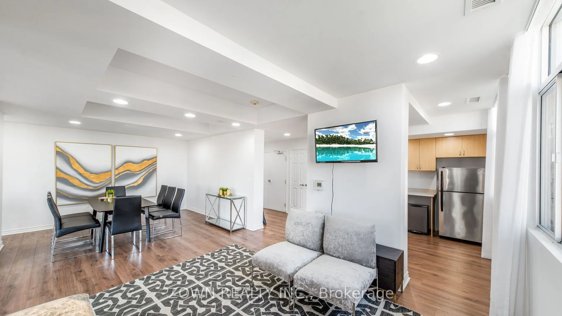 15 Maplewood Avenue, #1002
