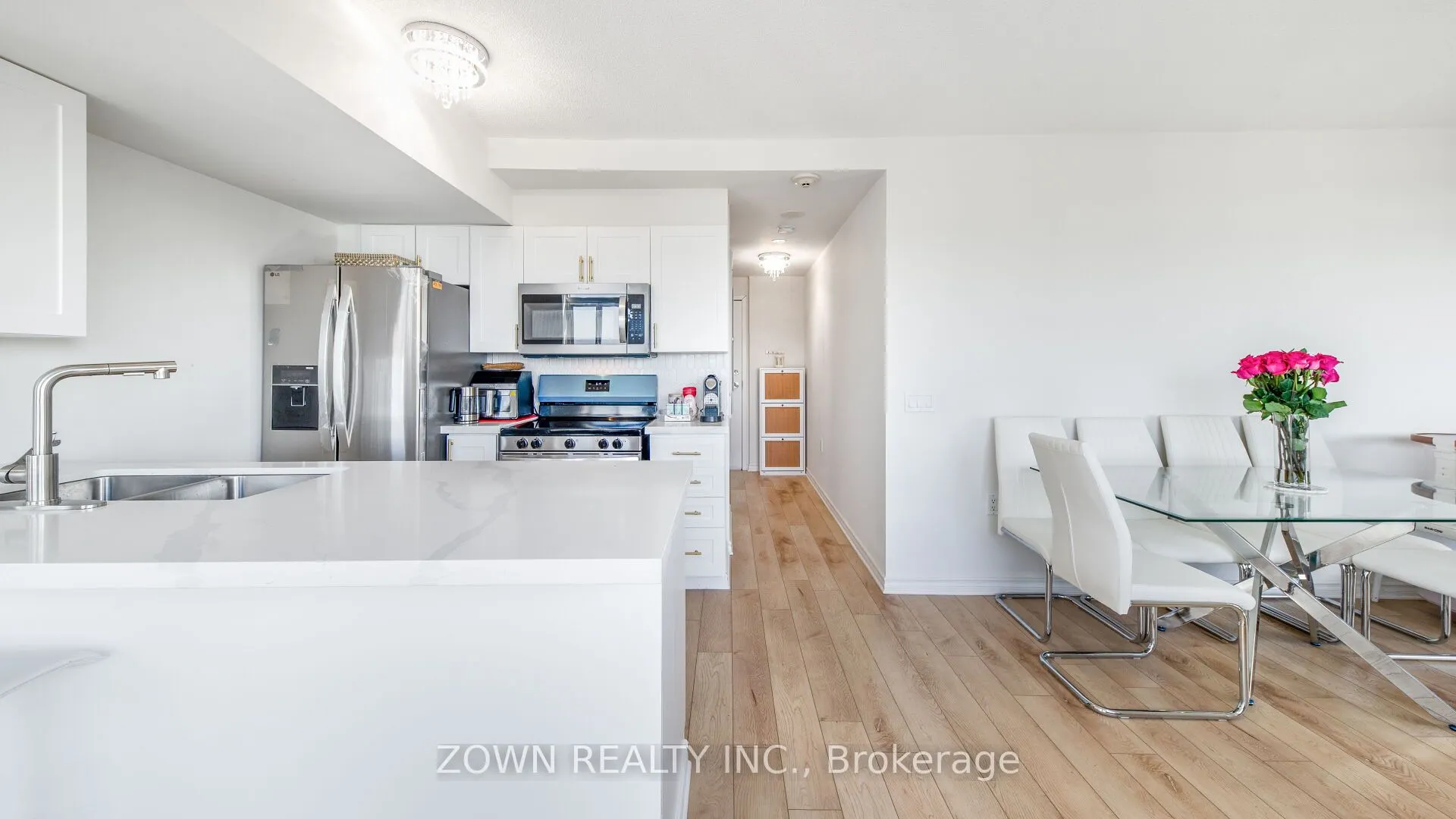 15 Maplewood Avenue, #1002