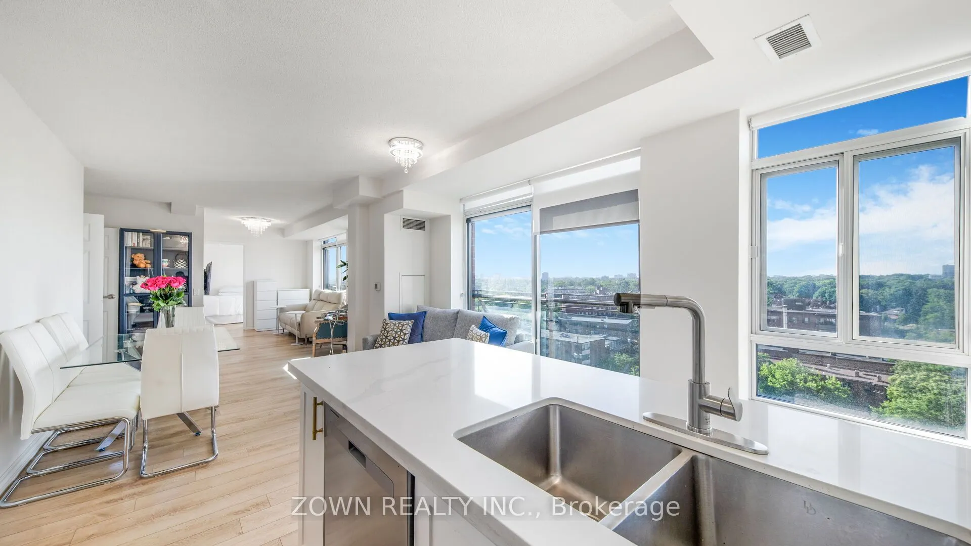 15 Maplewood Avenue, #1002