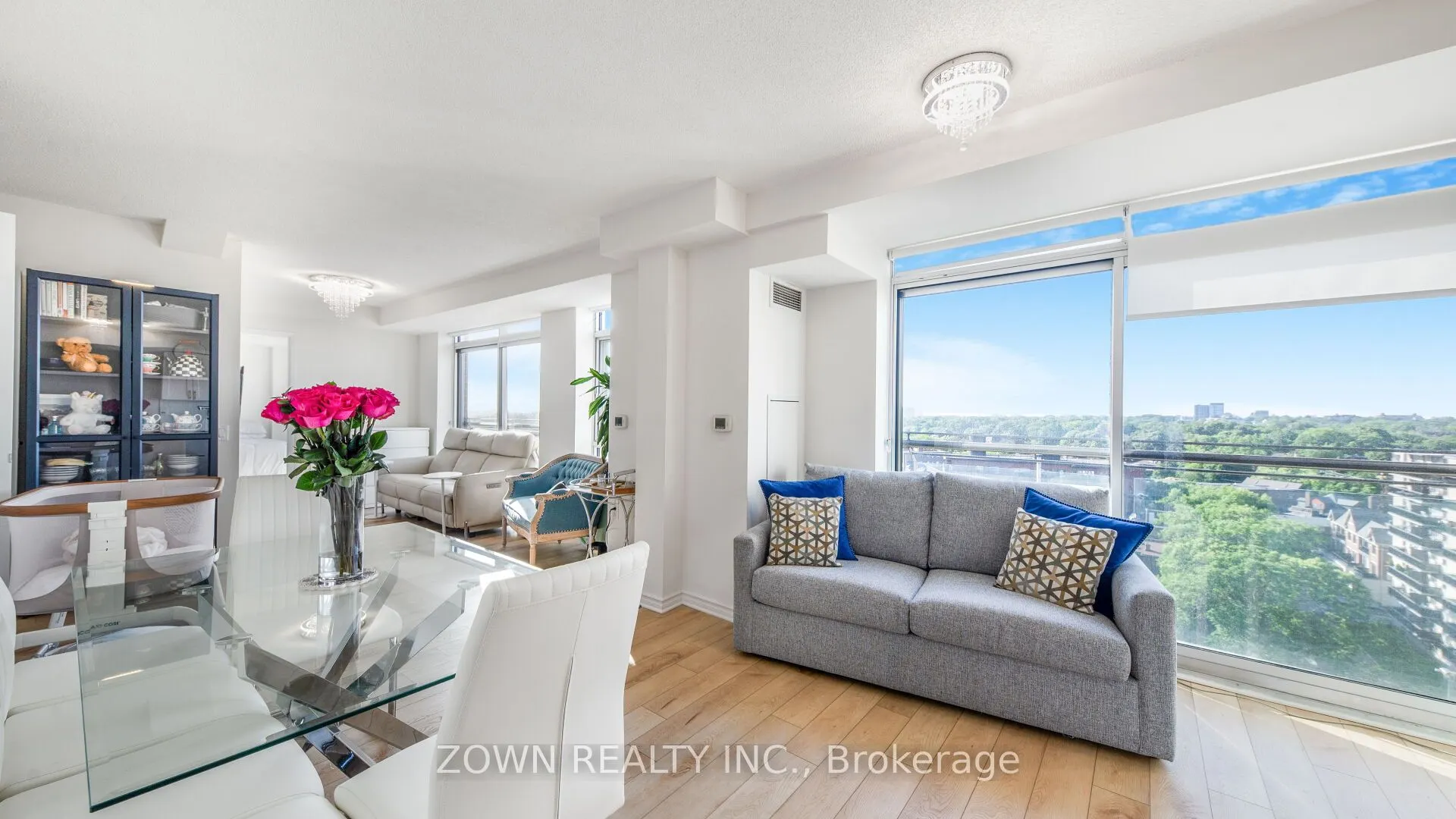 15 Maplewood Avenue, #1002