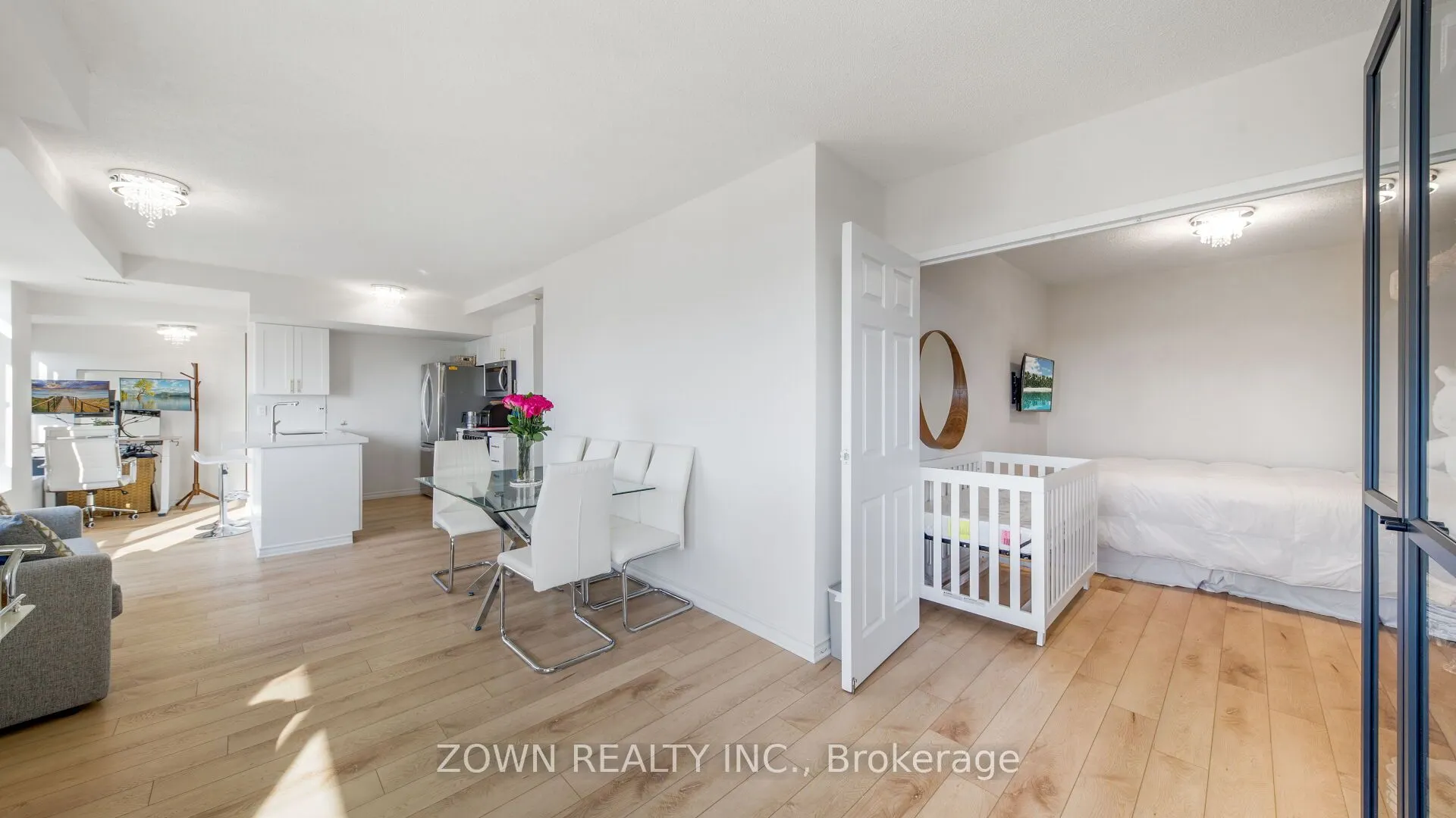 15 Maplewood Avenue, #1002