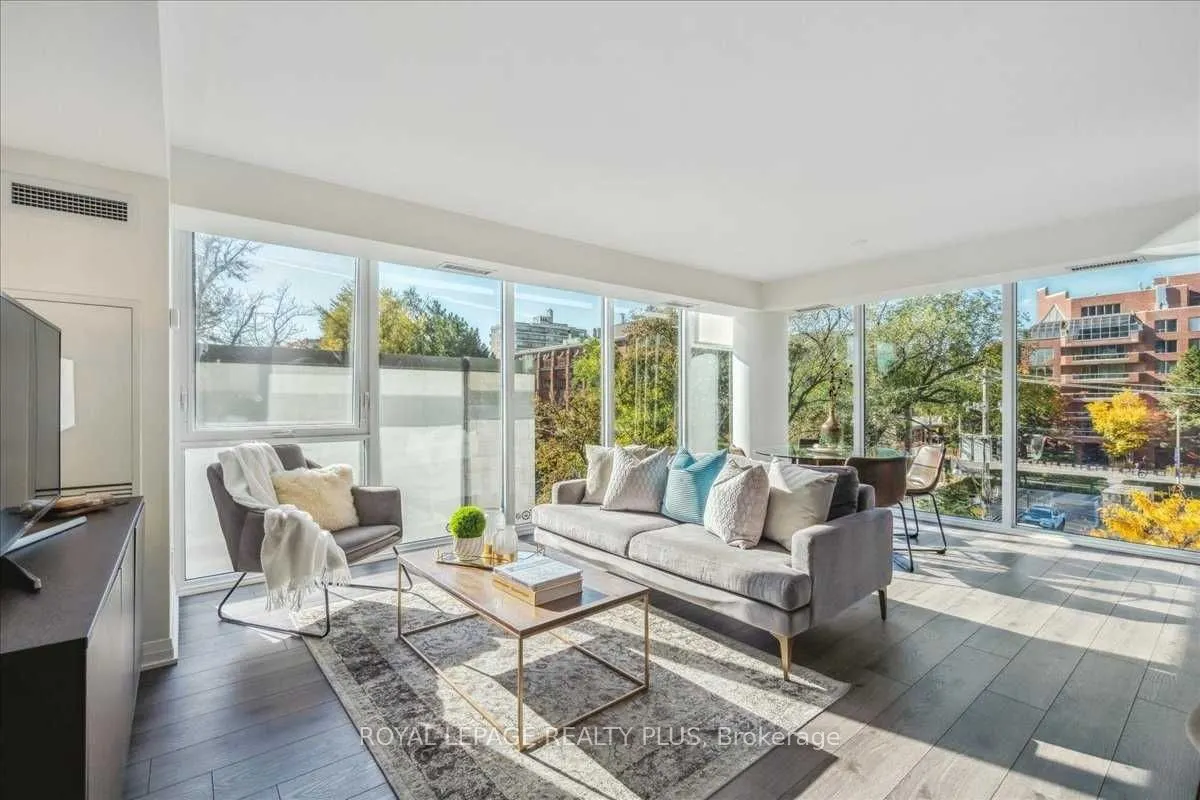 99 Foxbar Road SW, #302