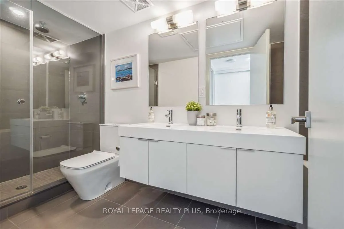 99 Foxbar Road SW, #302