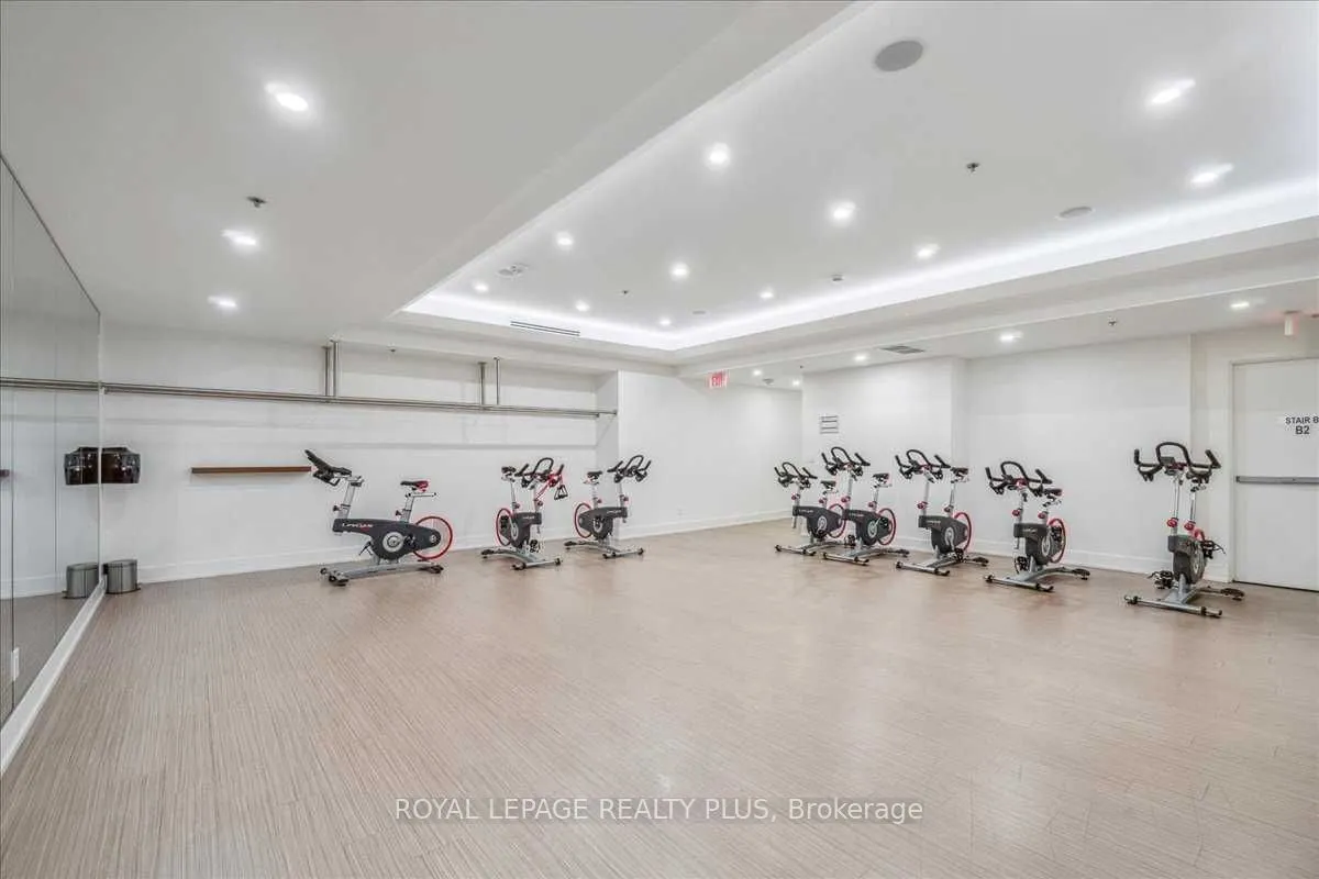 99 Foxbar Road SW, #302