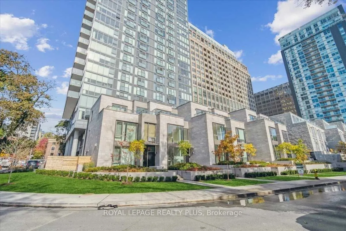 99 Foxbar Road SW, #302