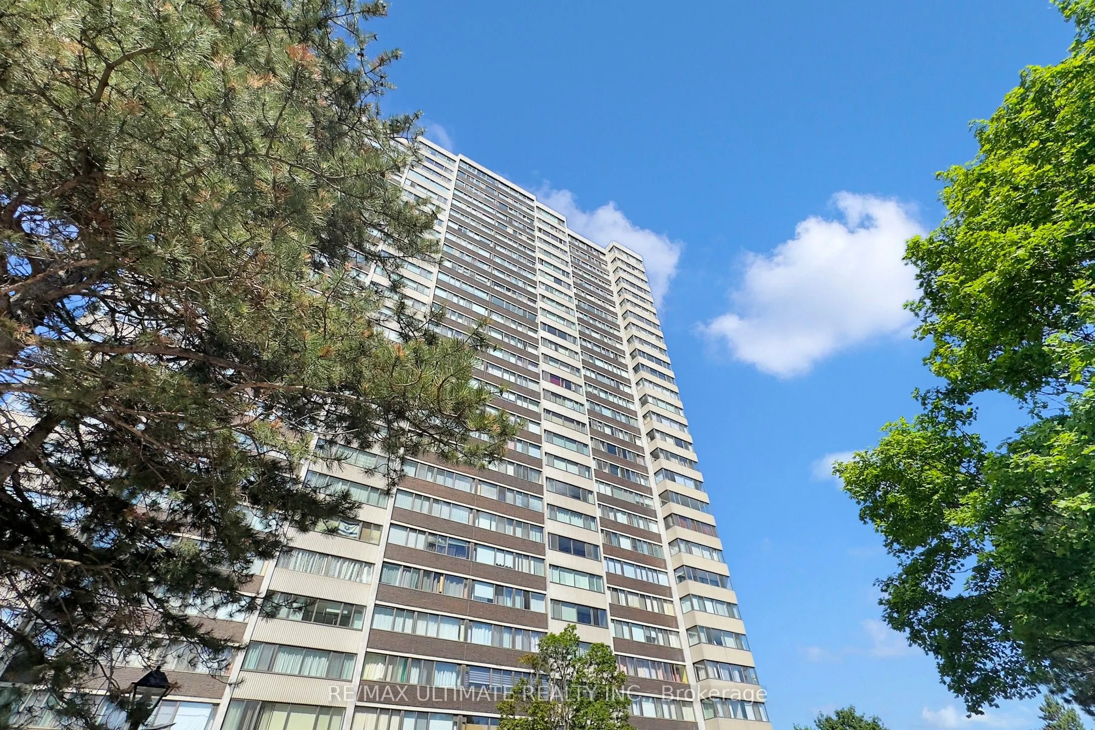 80 Antibes Drive, #1807