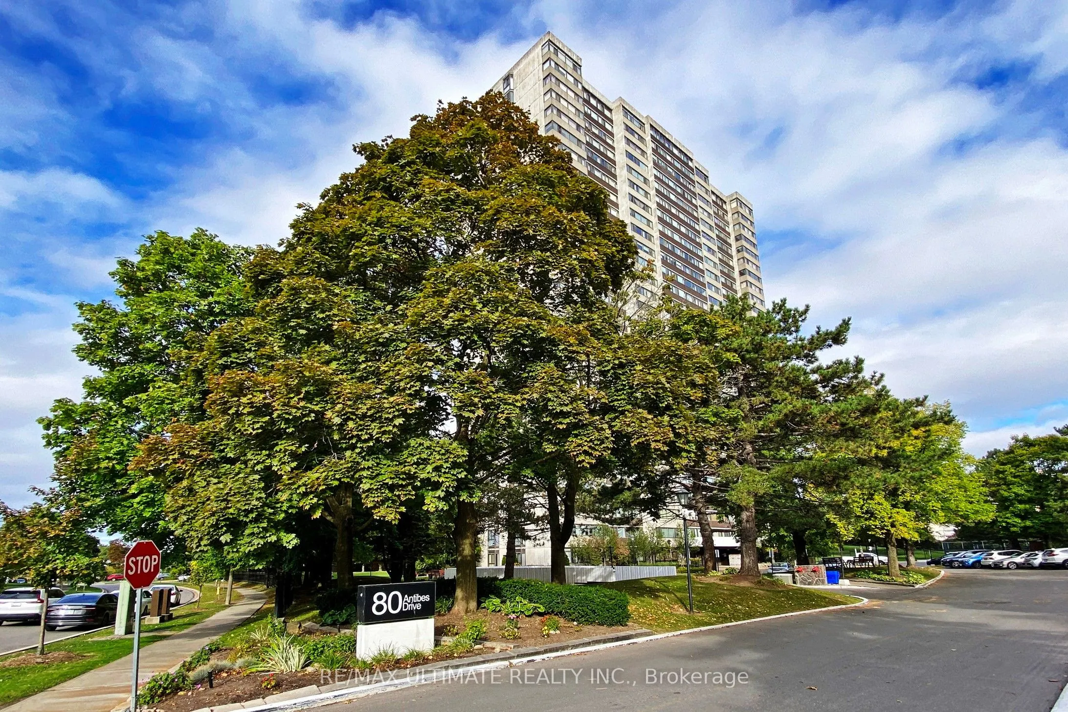 80 Antibes Drive, #1807