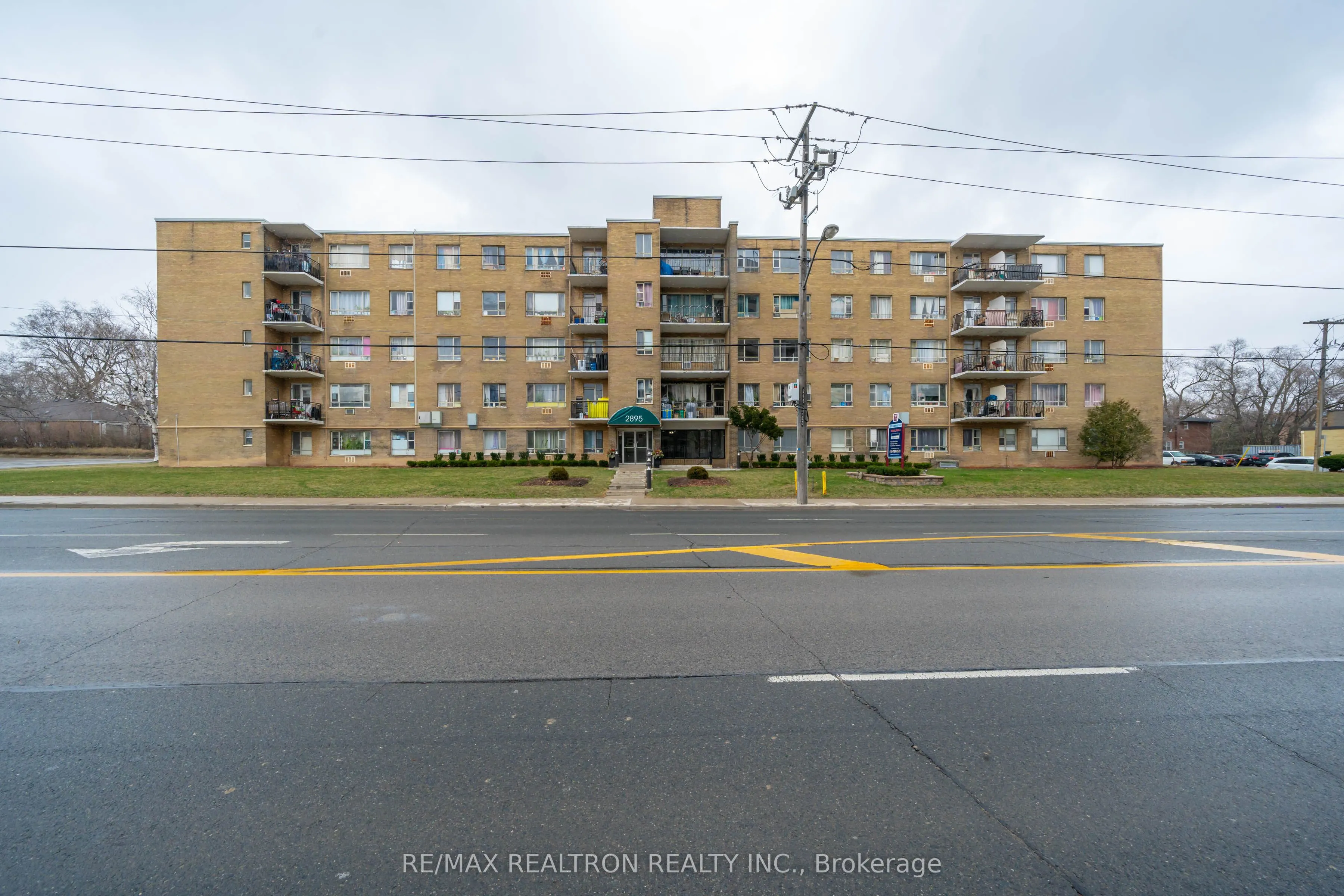 2895 Bathurst Street, #508