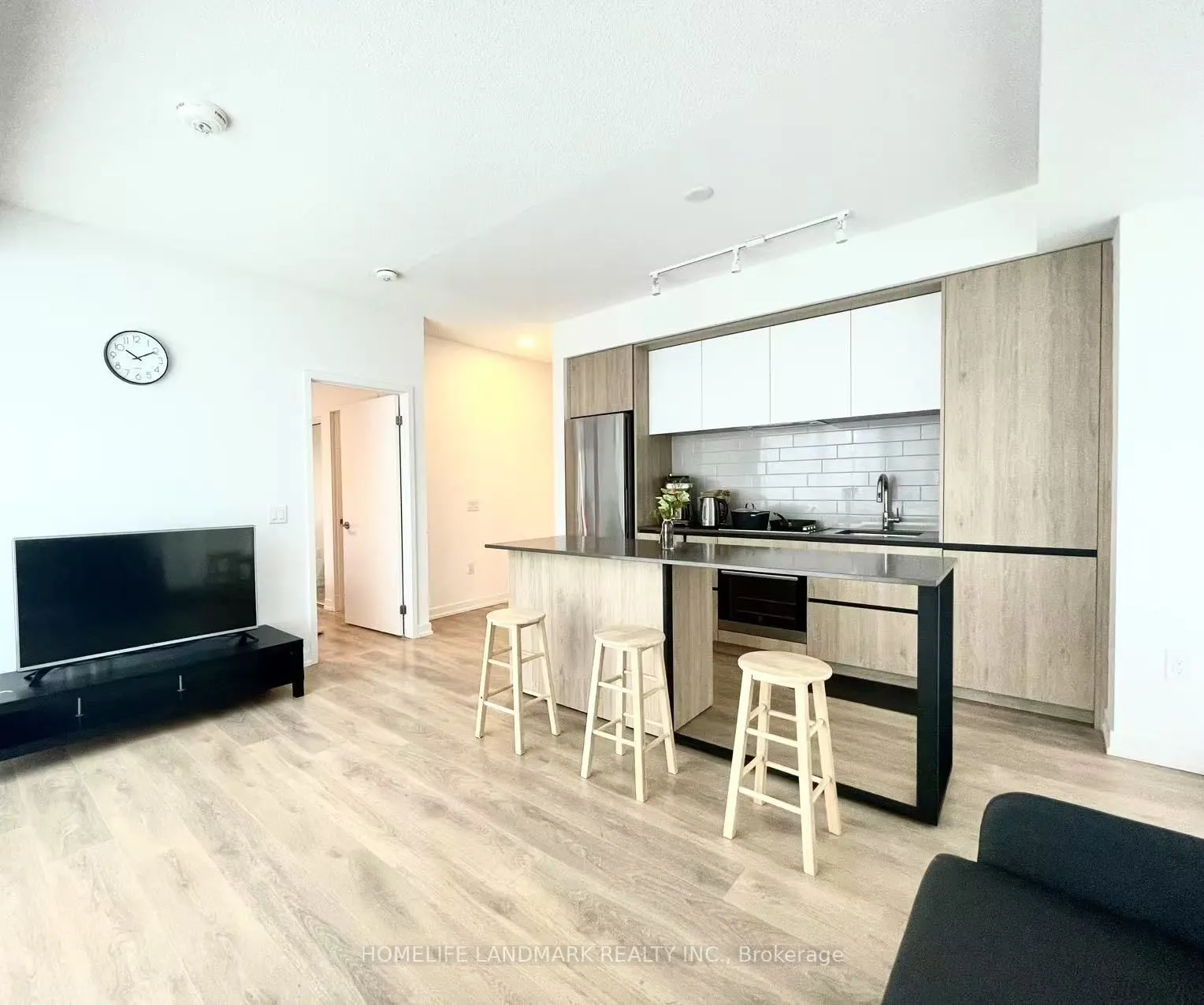 225 Sumach Street, #W703