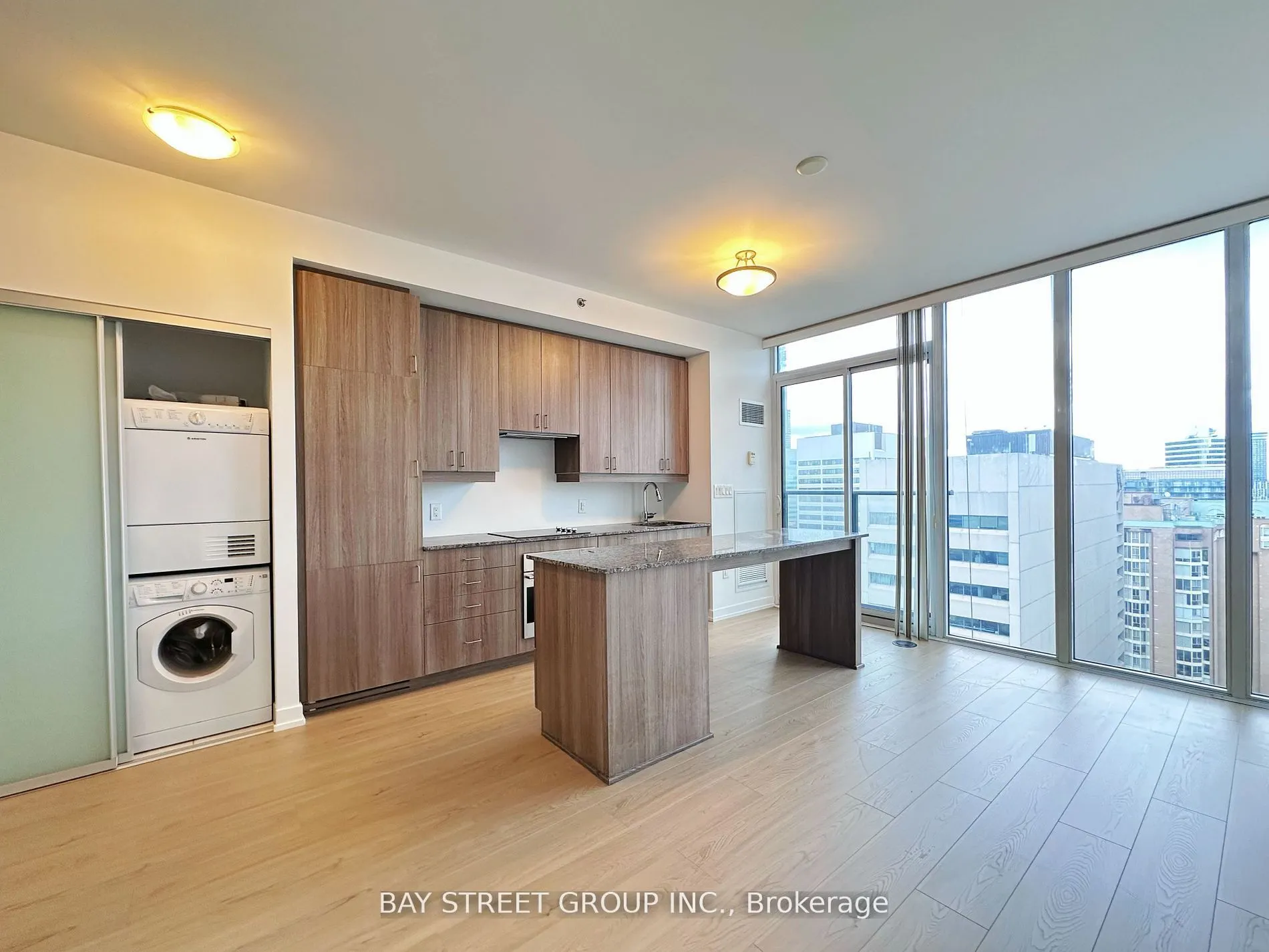 426 University Avenue, #2909