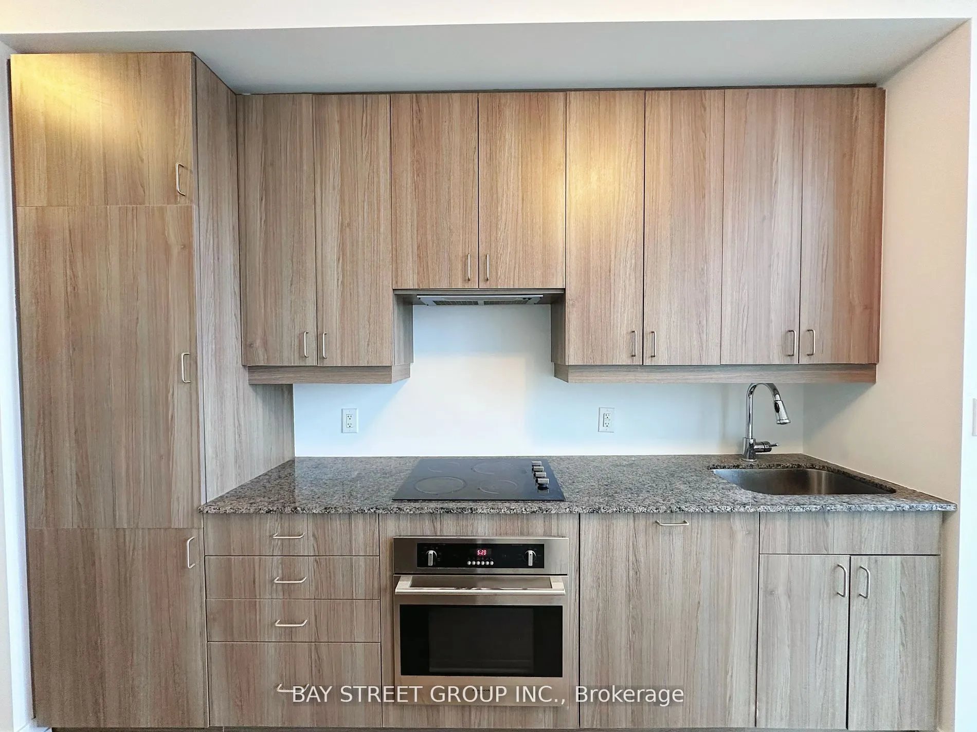 426 University Avenue, #2909