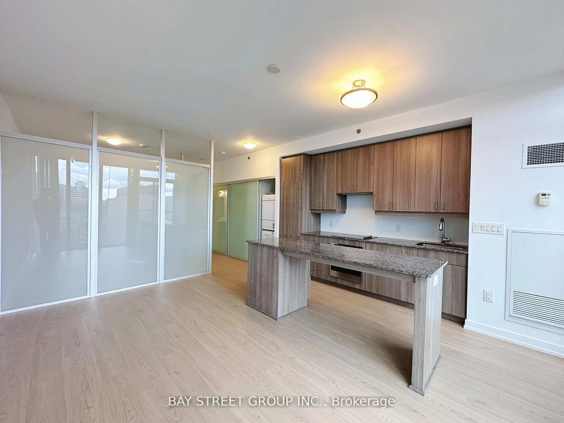 426 University Avenue, #2909