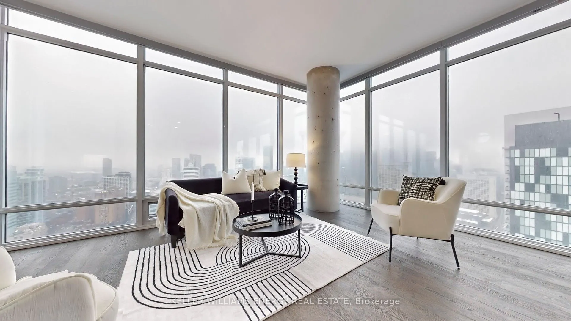 488 University Avenue, #3307