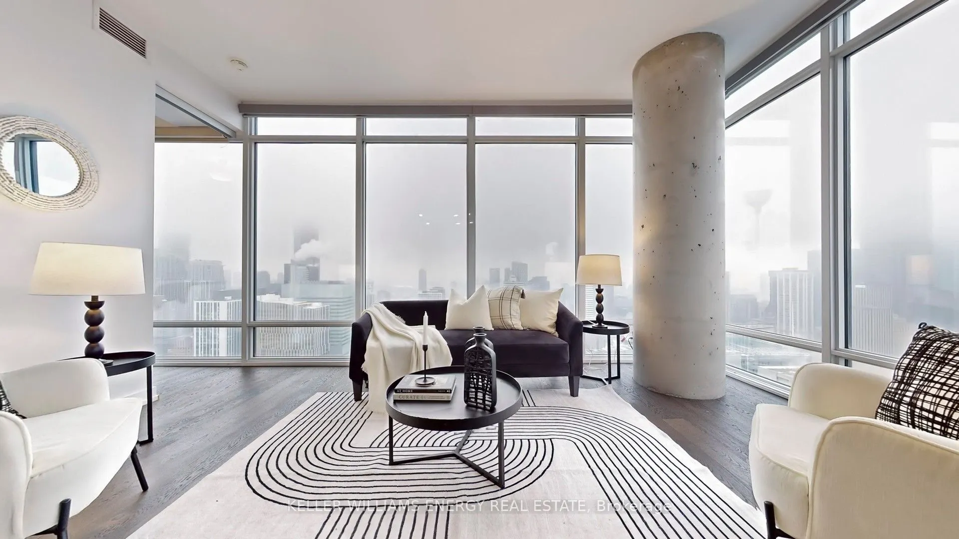 488 University Avenue, #3307
