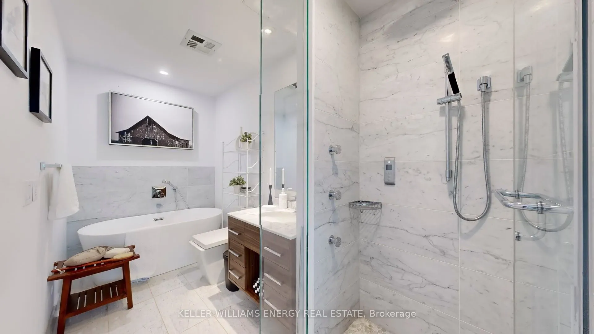 488 University Avenue, #3307