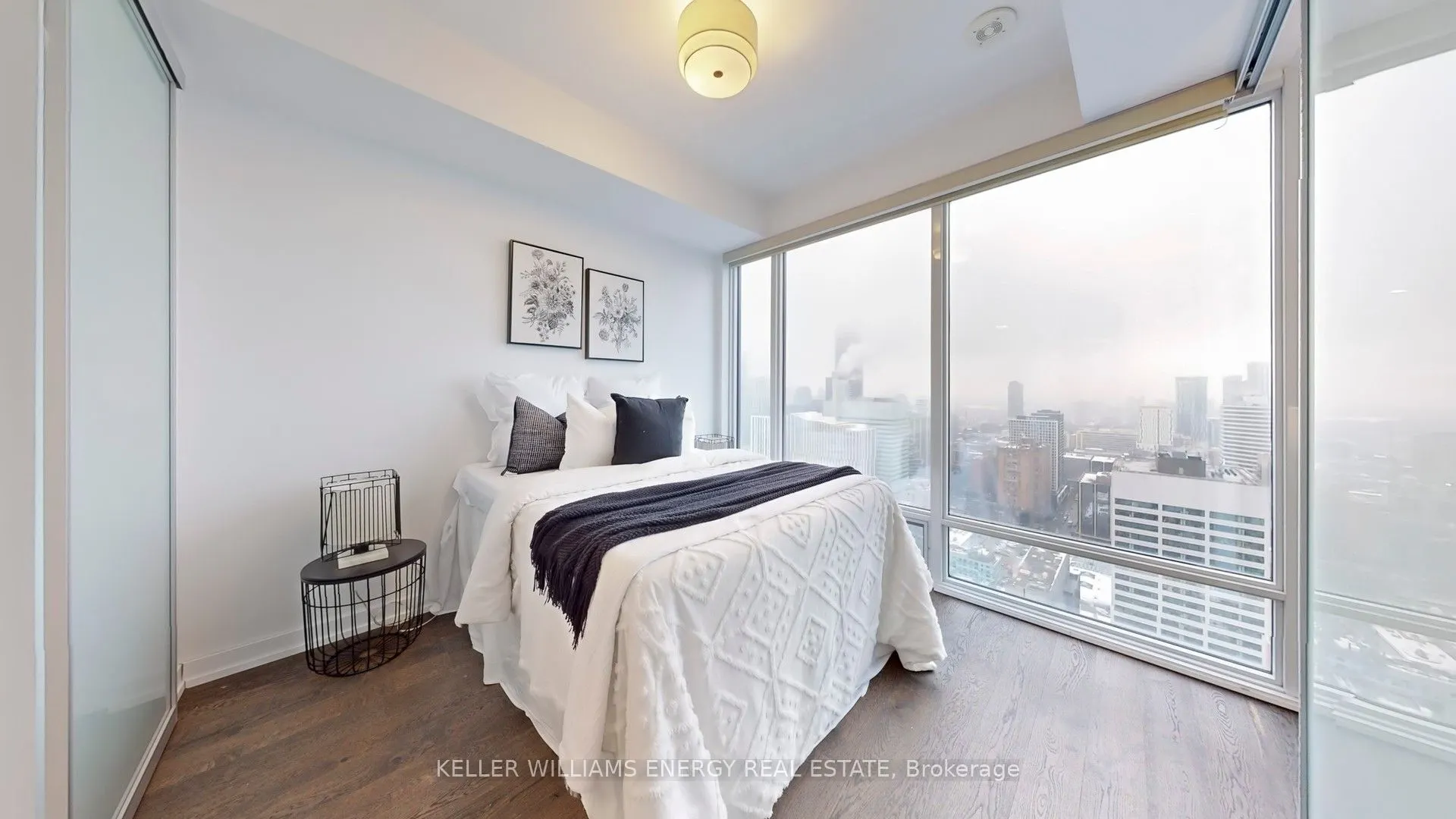 488 University Avenue, #3307