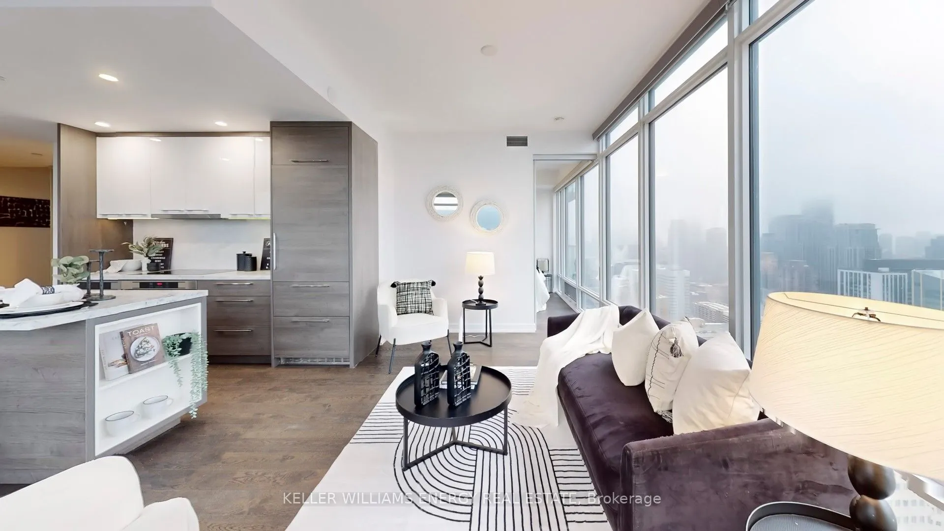 488 University Avenue, #3307