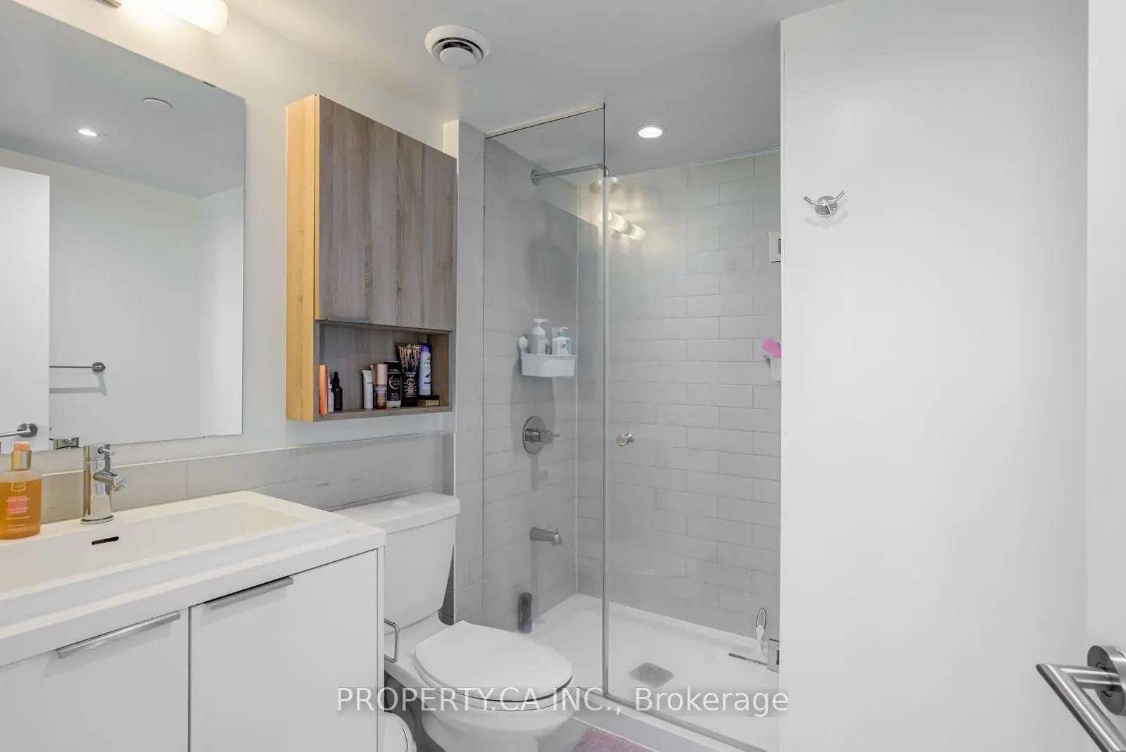 6 Sonic Way, #N2809