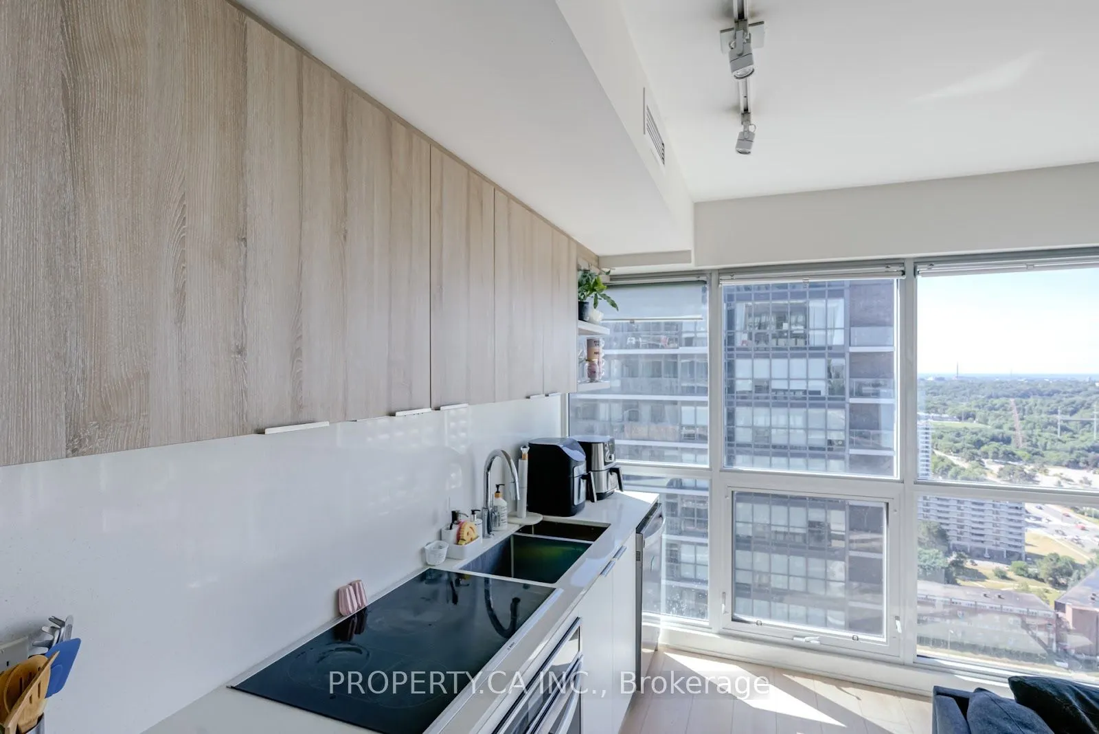 6 Sonic Way, #N2809