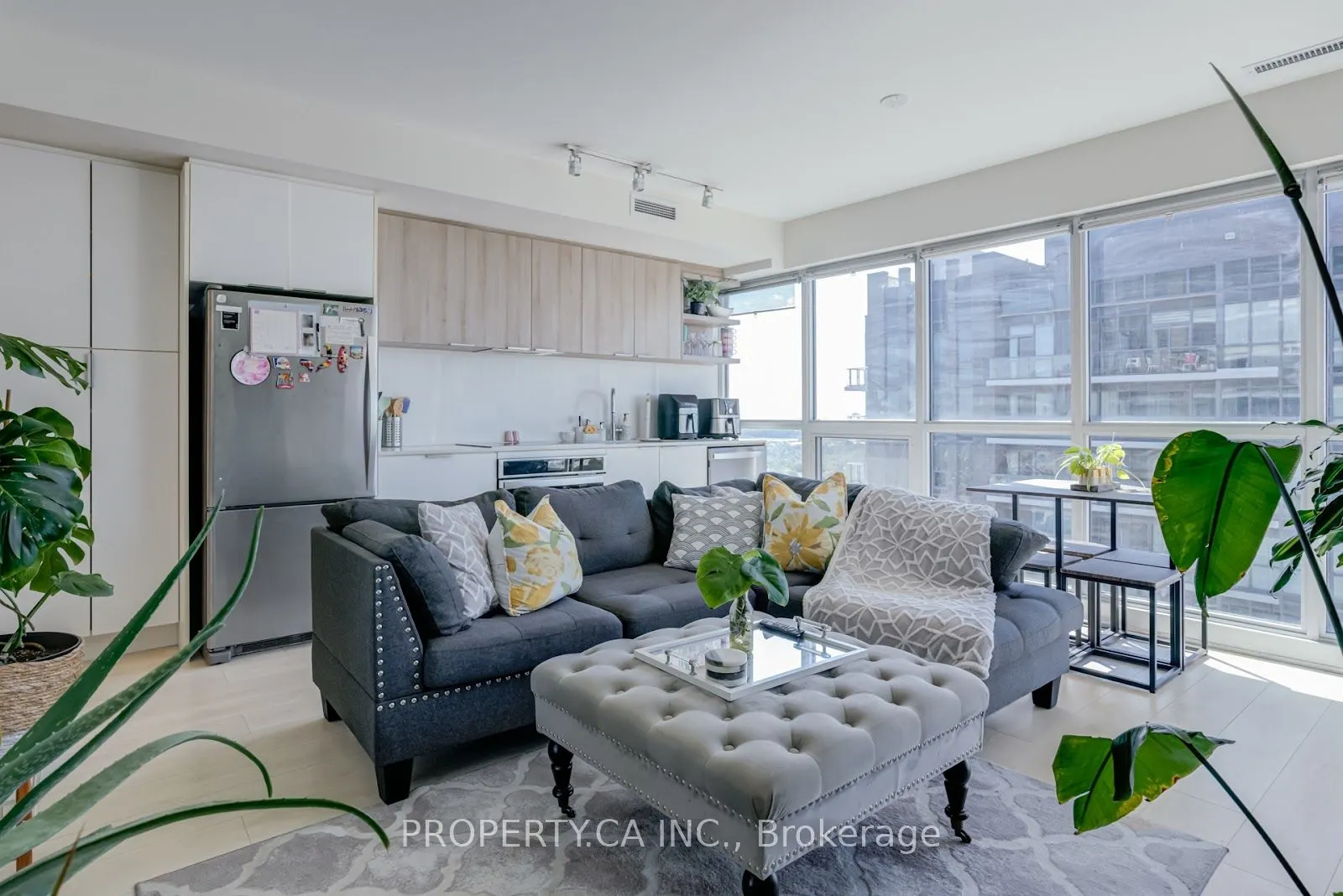 6 Sonic Way, #N2809
