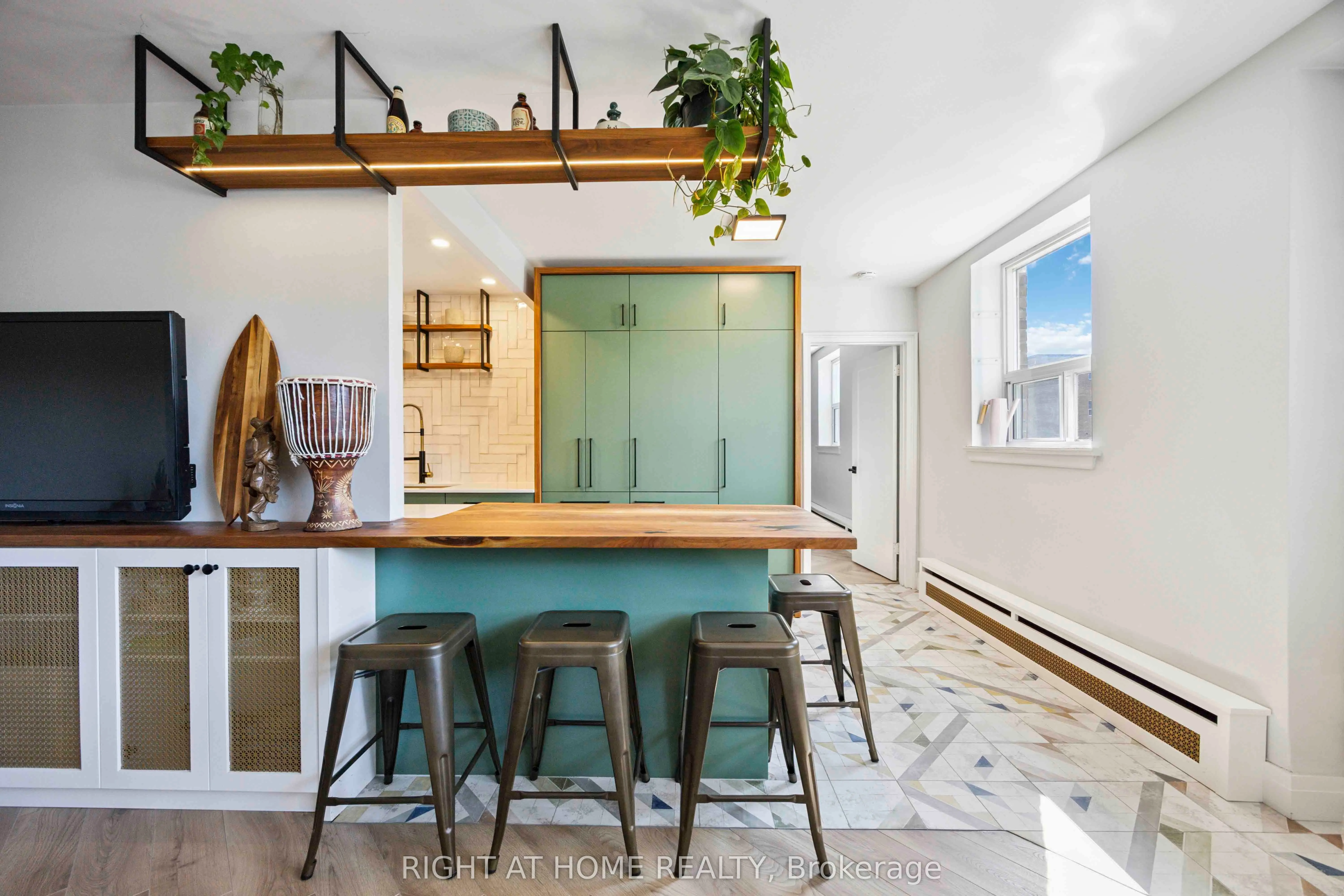 57 Neptune Drive, #103
