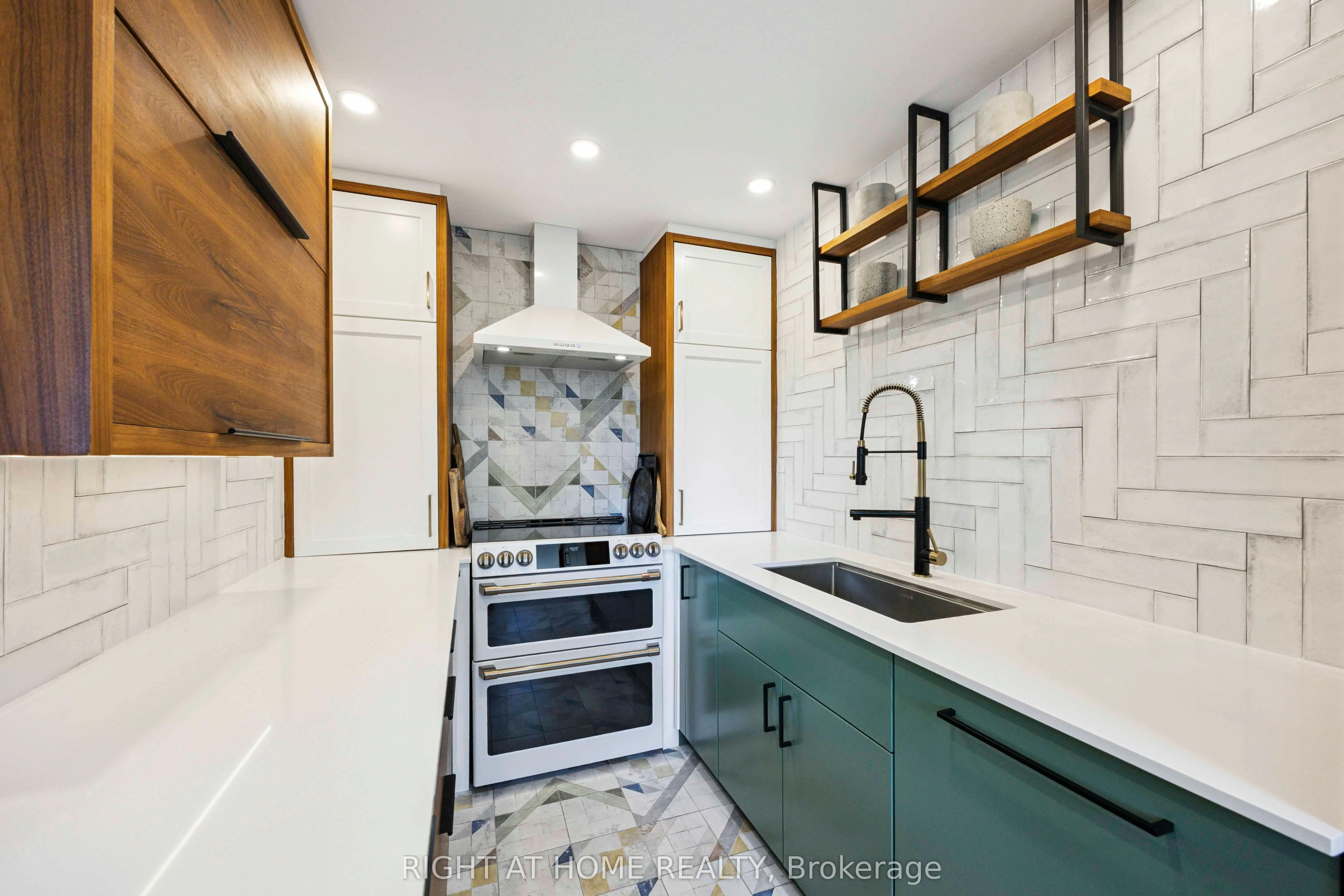 57 Neptune Drive, #103