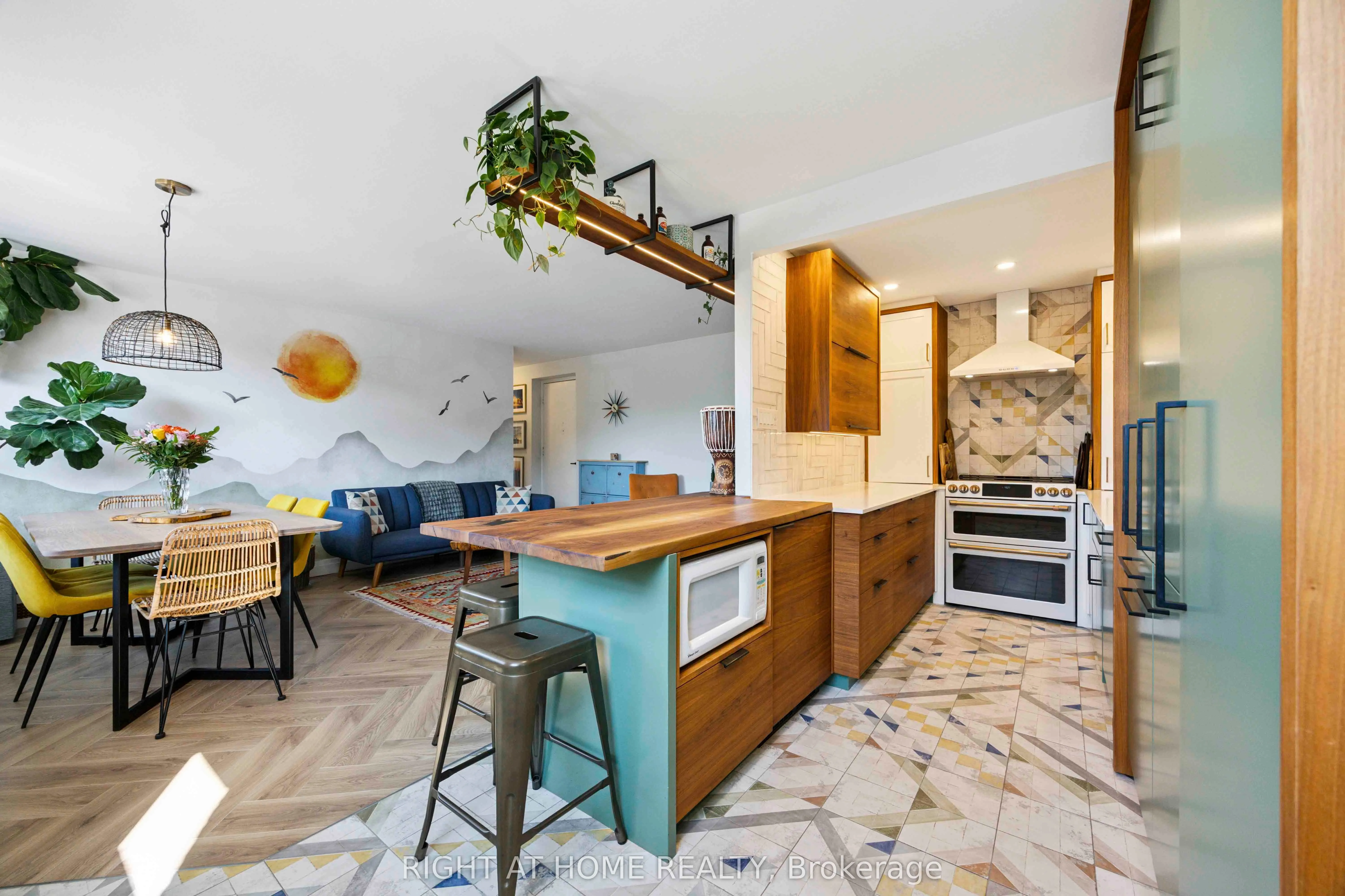 57 Neptune Drive, #103