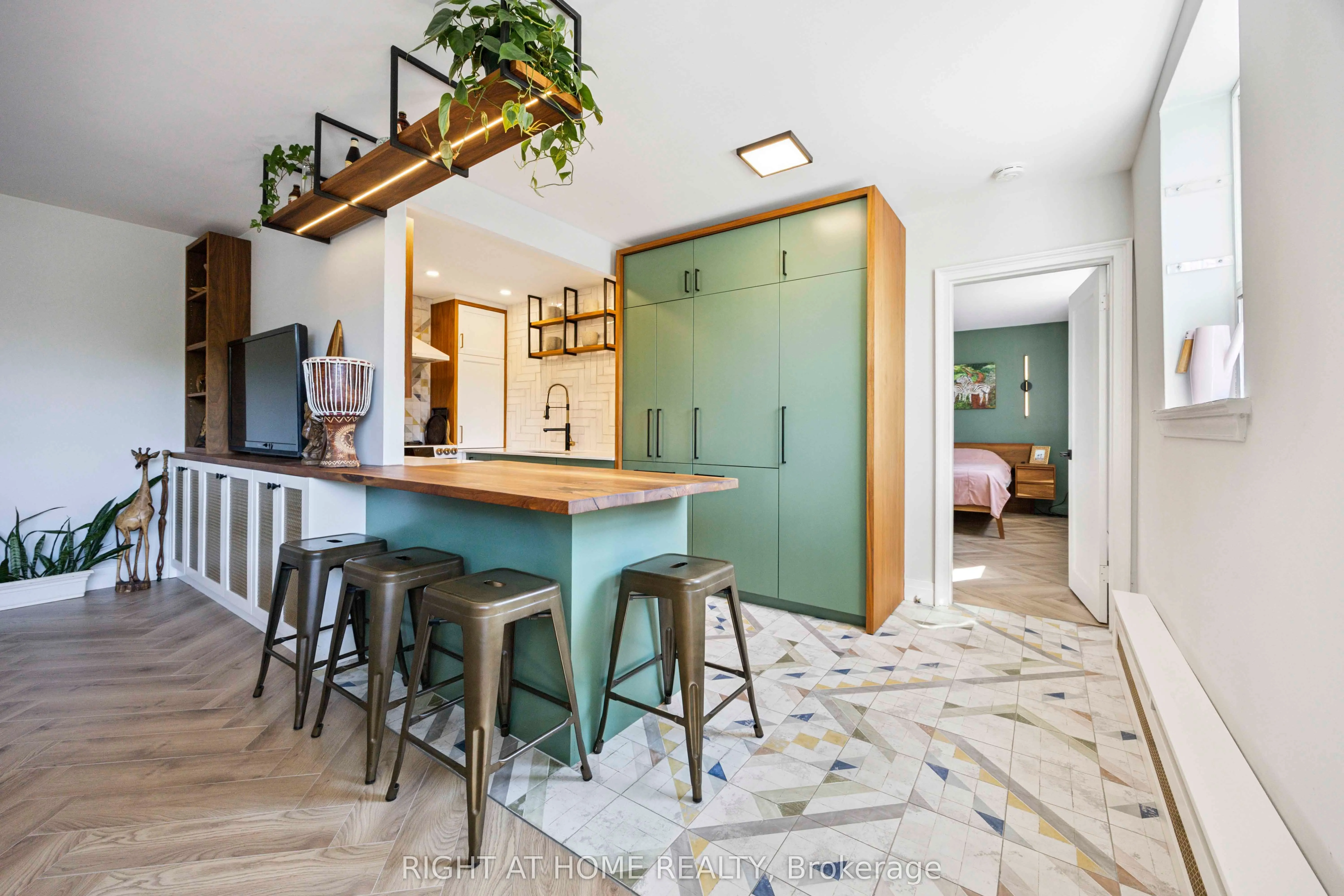 57 Neptune Drive, #103