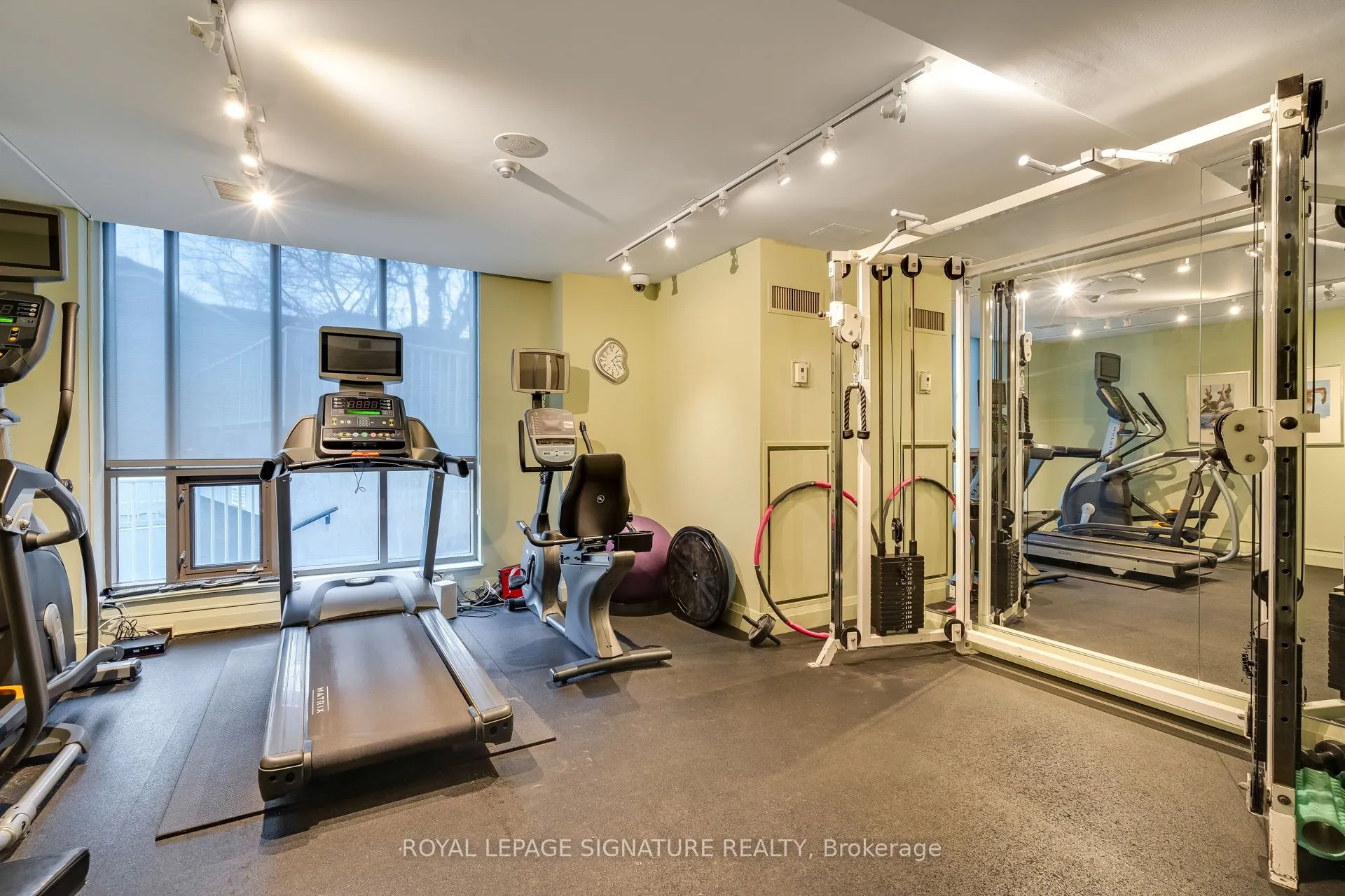 3 McAlpine Street, #411