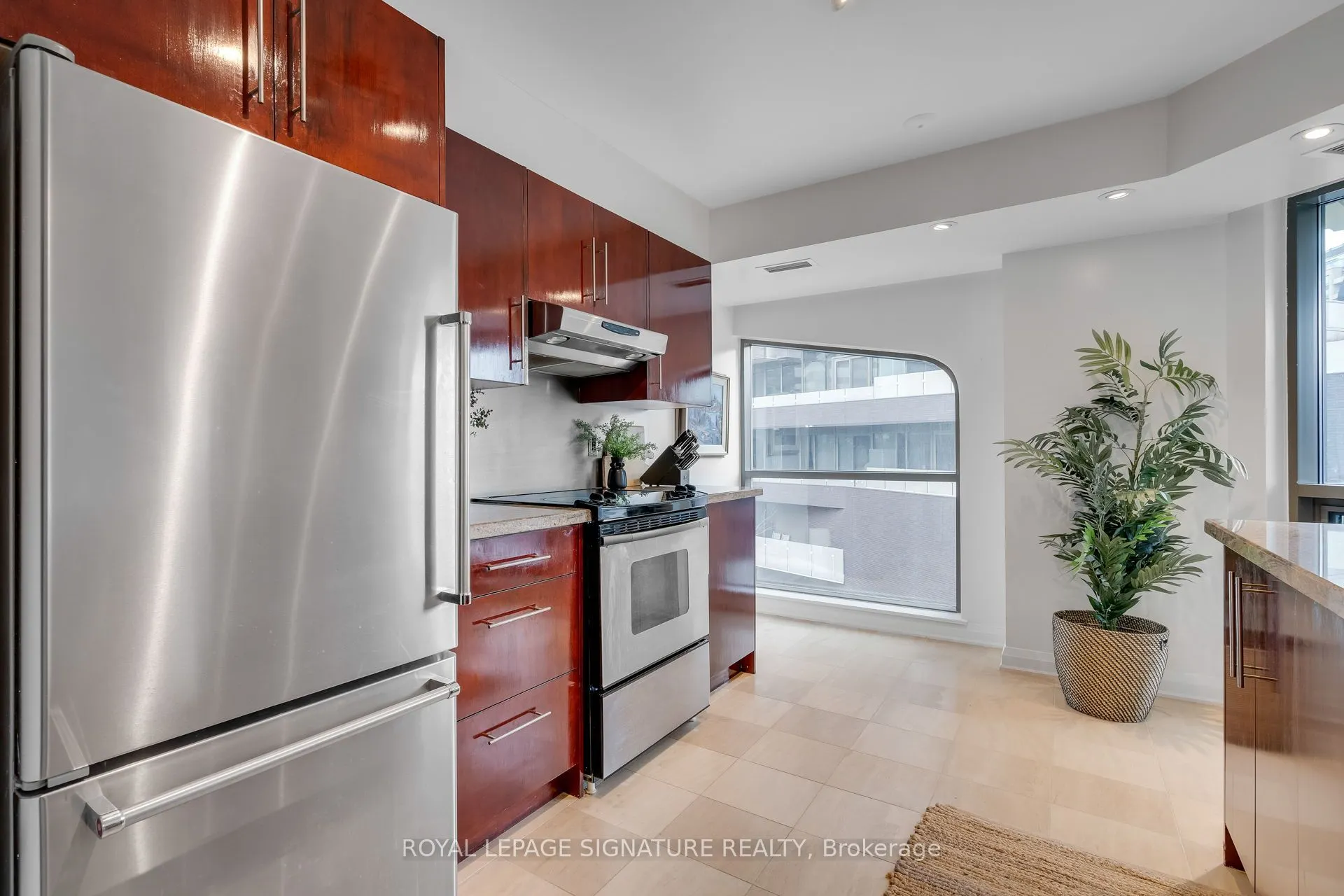 3 McAlpine Street, #411