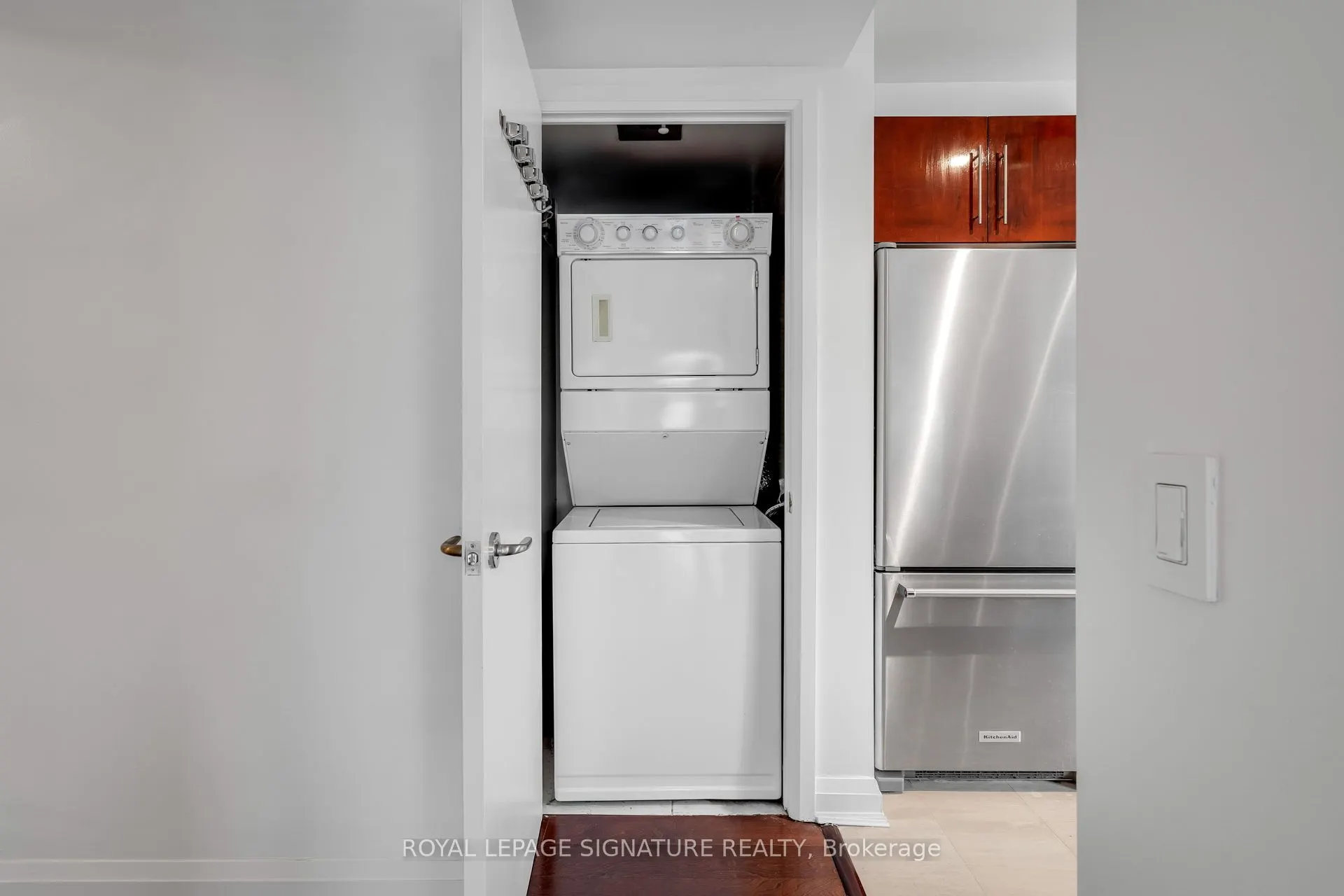 3 McAlpine Street, #411