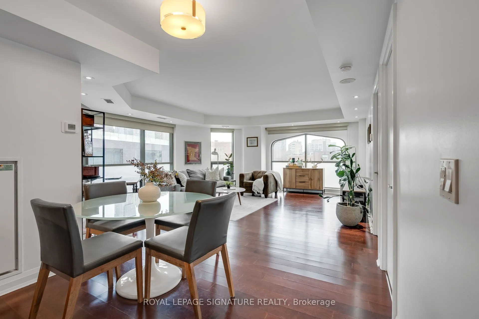 3 McAlpine Street, #411