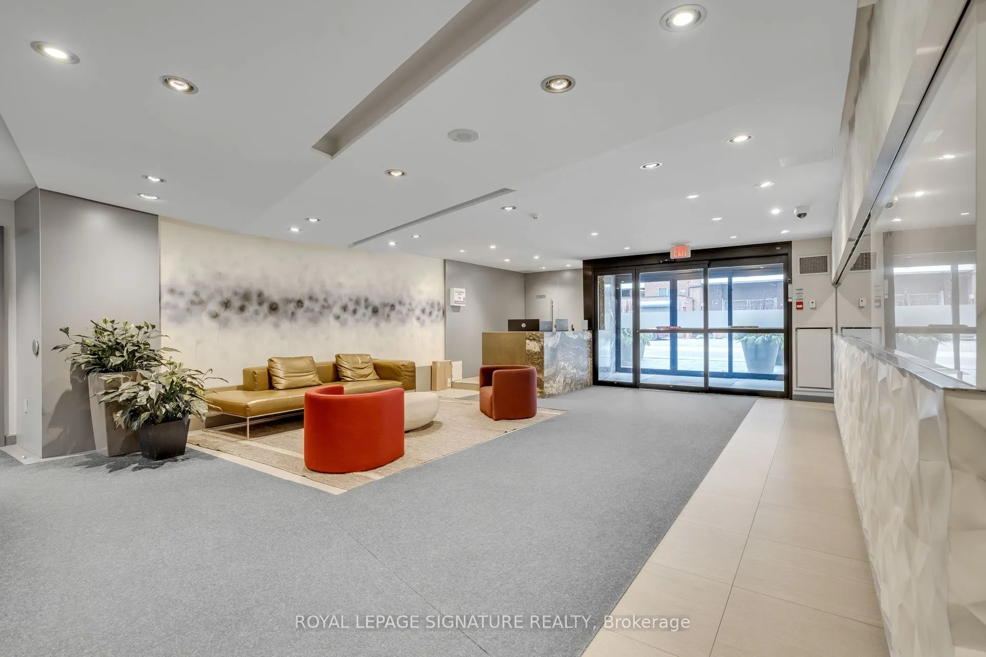 3 McAlpine Street, #411
