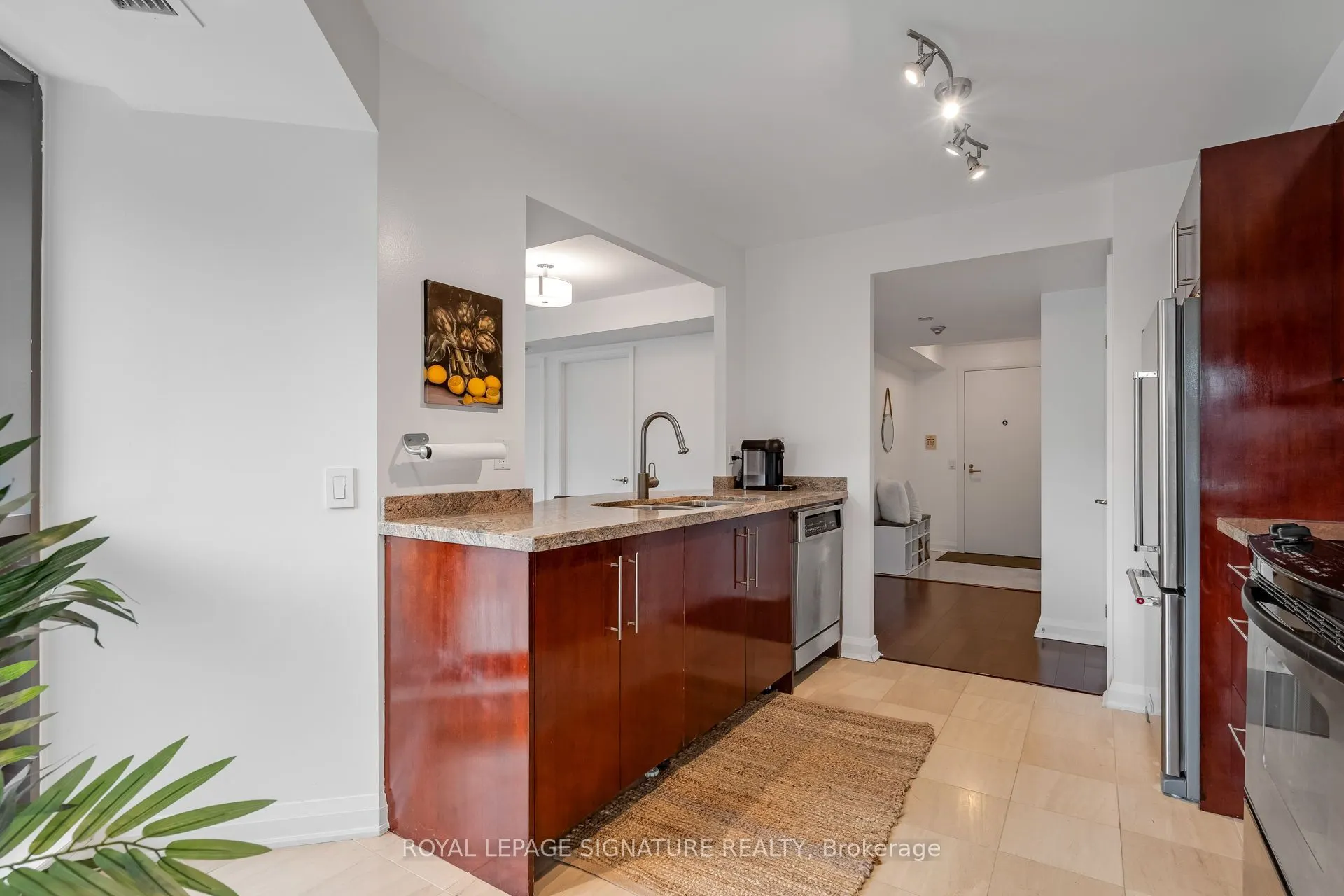 3 McAlpine Street, #411