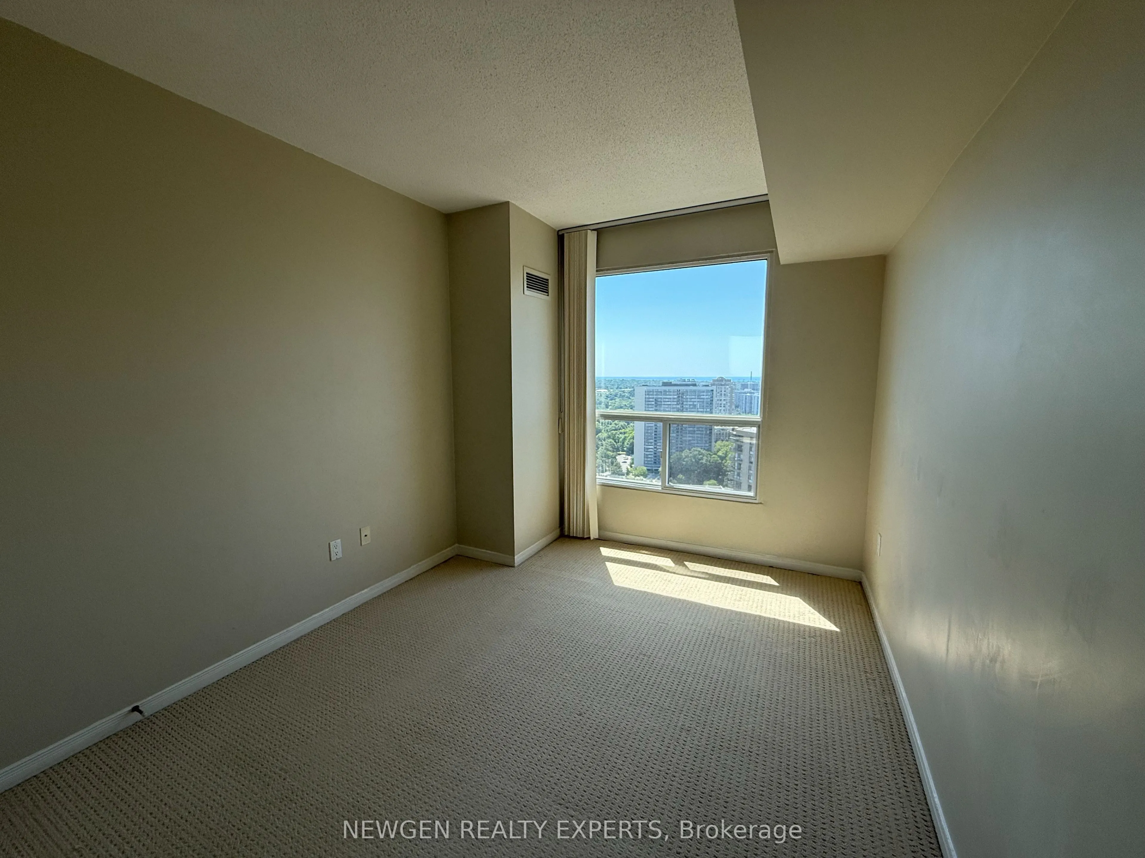 5 Concorde Place, #2903