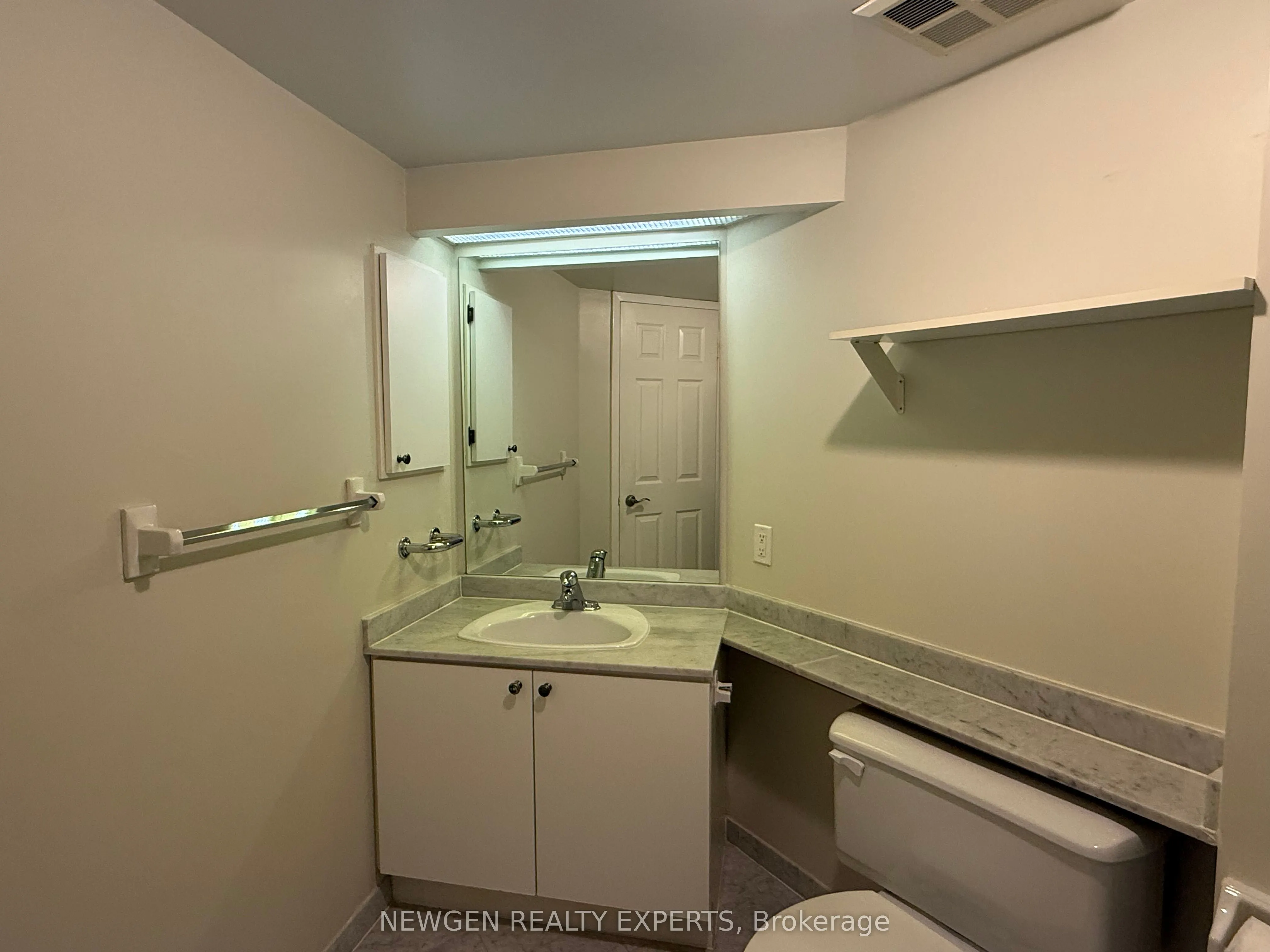 5 Concorde Place, #2903