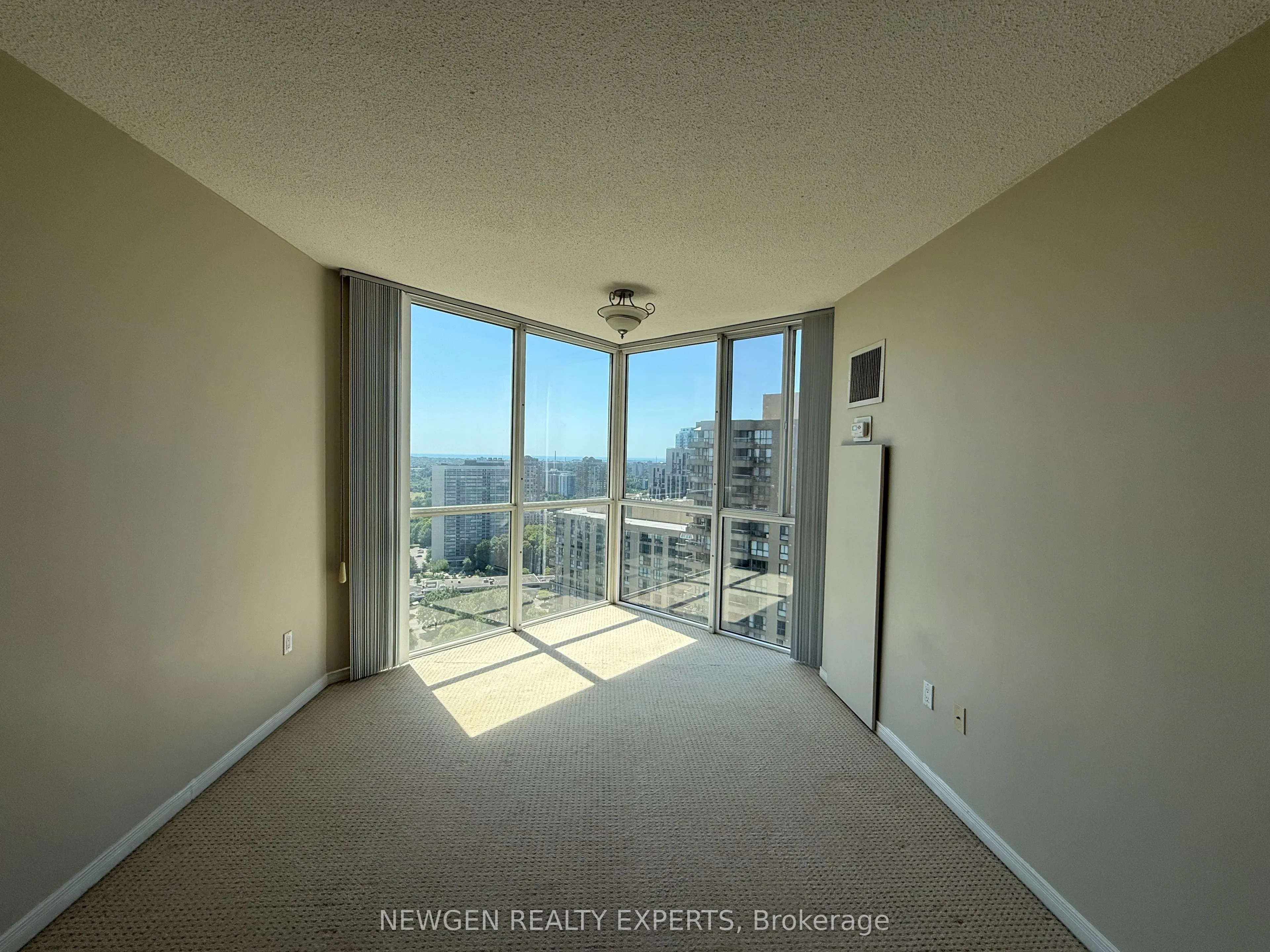 5 Concorde Place, #2903