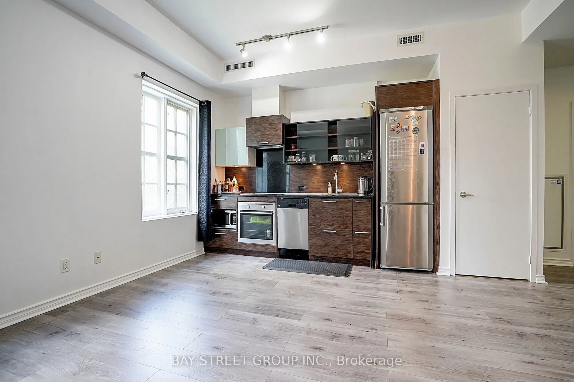 75 St Nicholas Street, #307