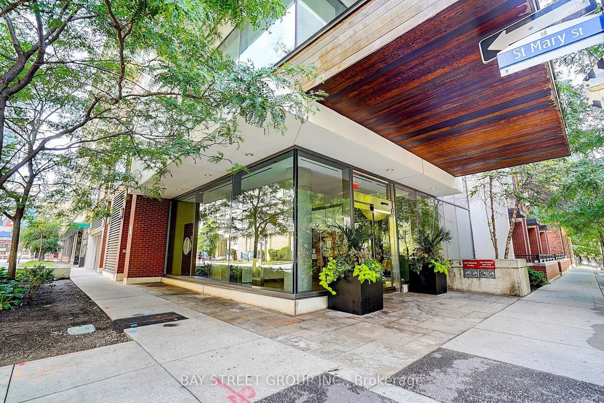 75 St Nicholas Street, #307