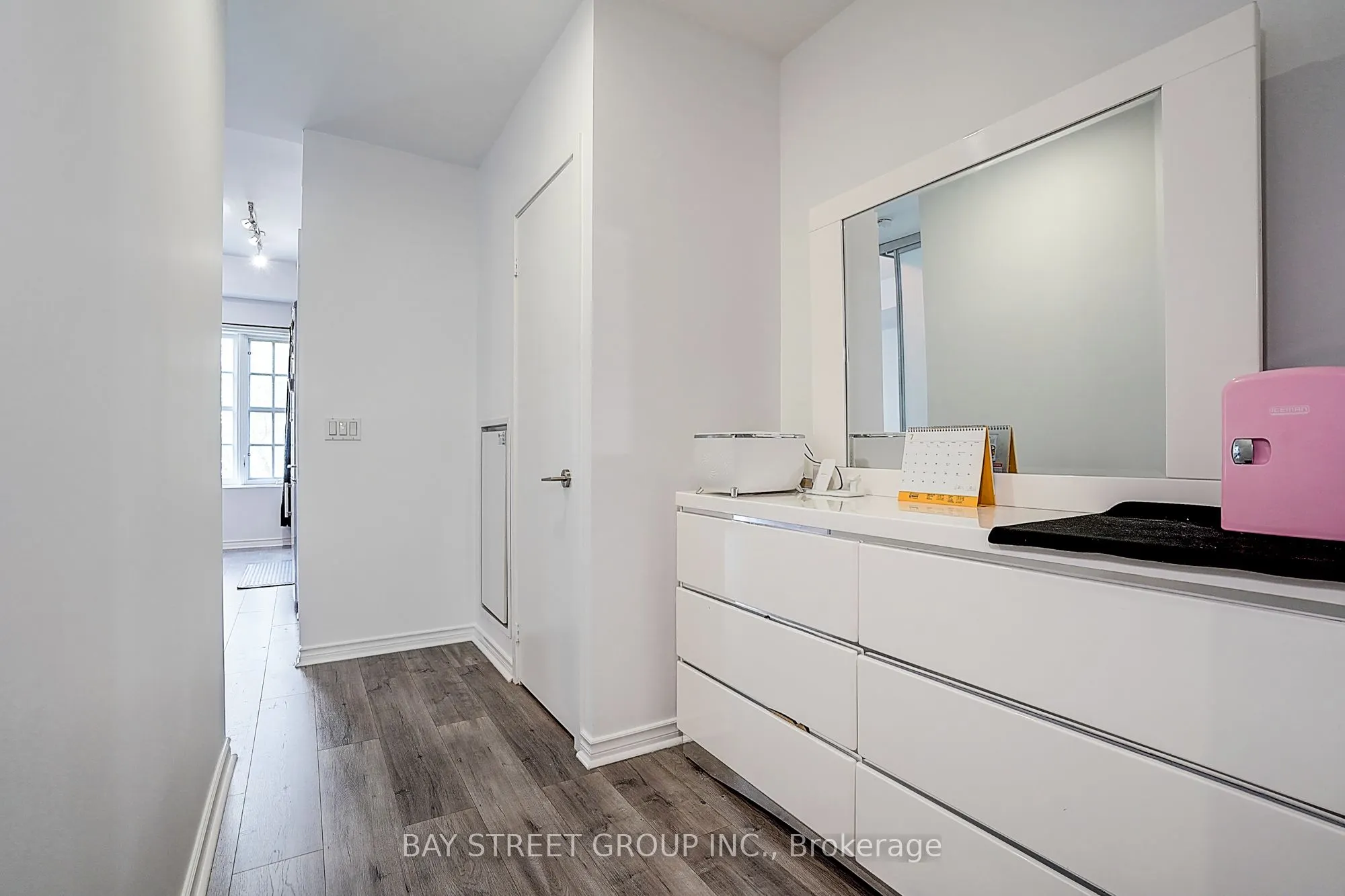 75 St Nicholas Street, #307
